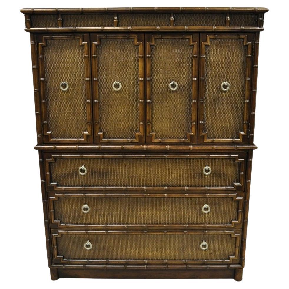 Drexel Commode Chinoise Chippendale Faux Bambou Fretwork Rattan Tall Chest Dresser en vente