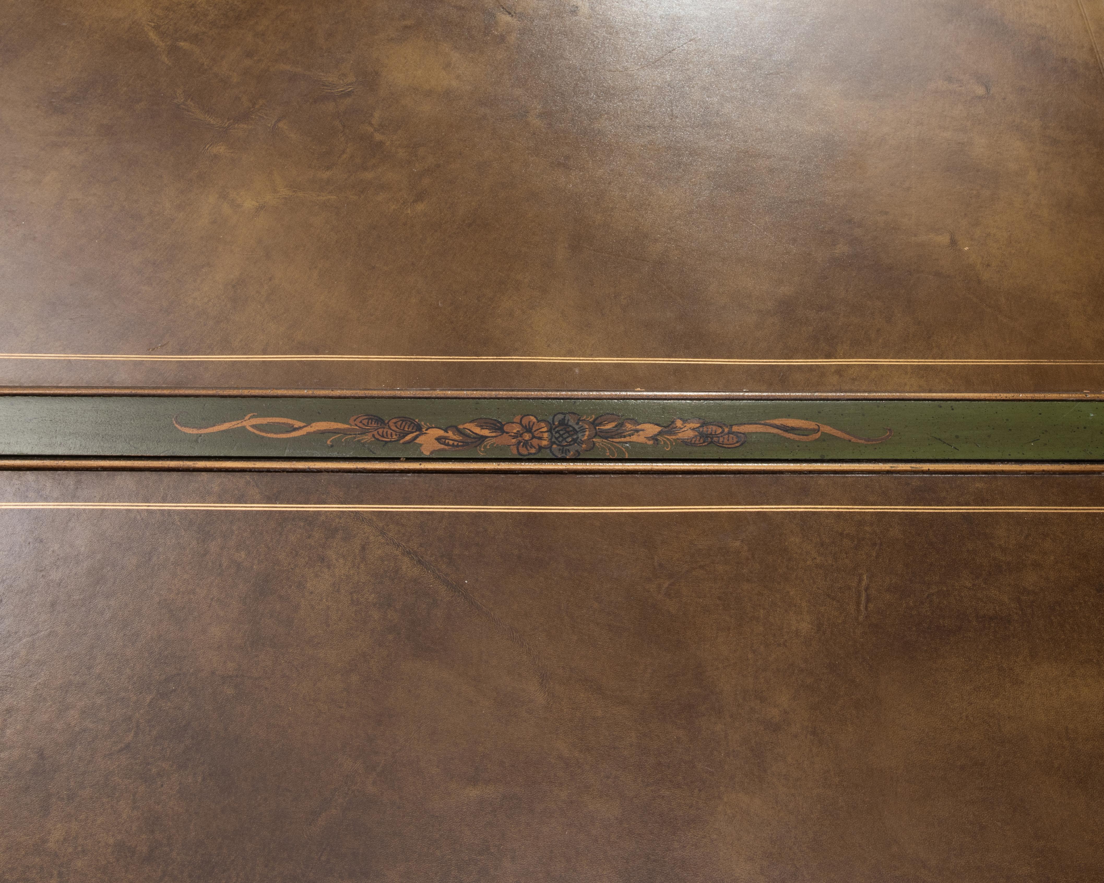 Drexel Chinoiserie Executive Campaigner Desk Ottone Pelle Finto Bambù in vendita 5
