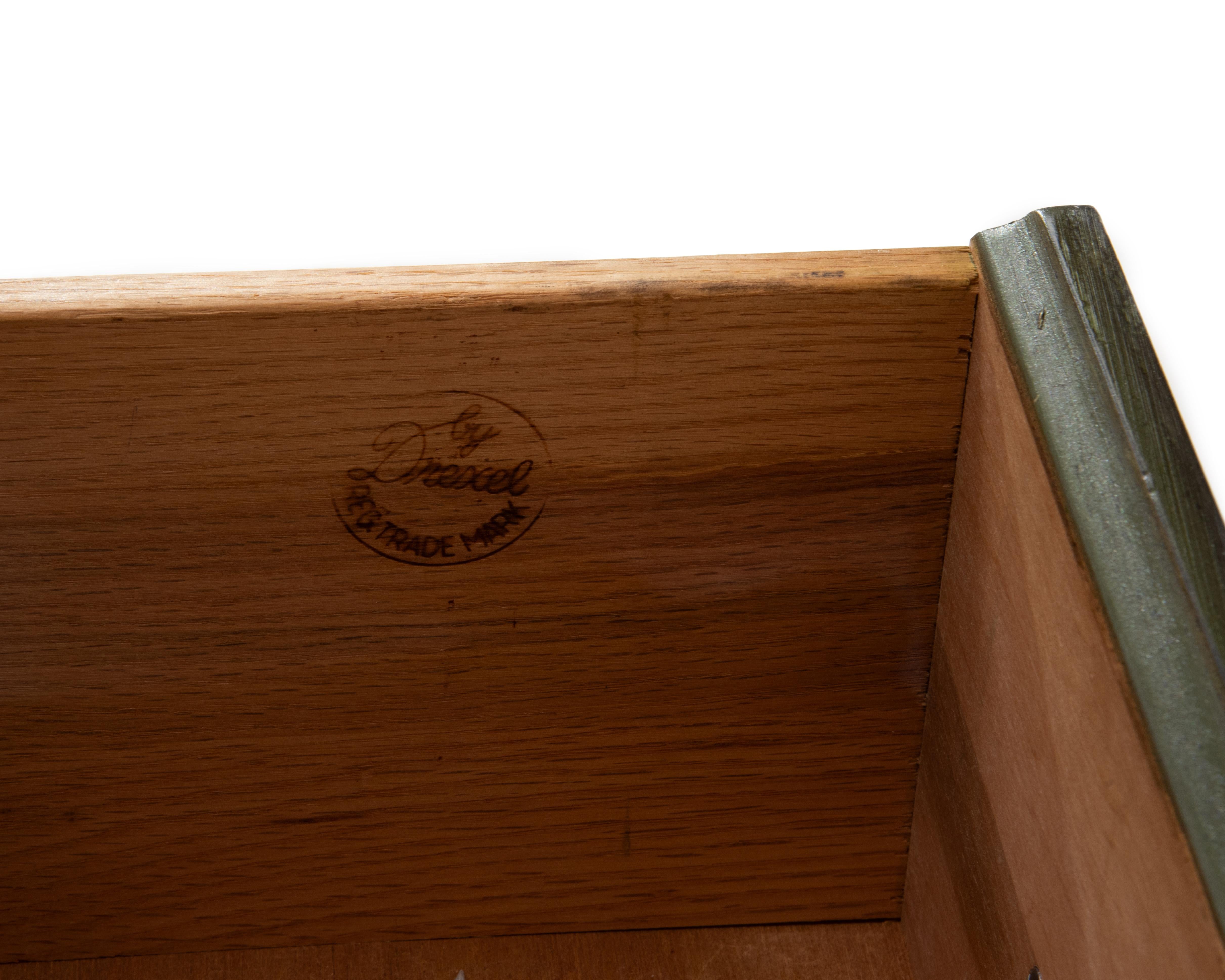 Drexel Chinoiserie Executive Campaigner Desk Ottone Pelle Finto Bambù in vendita 14