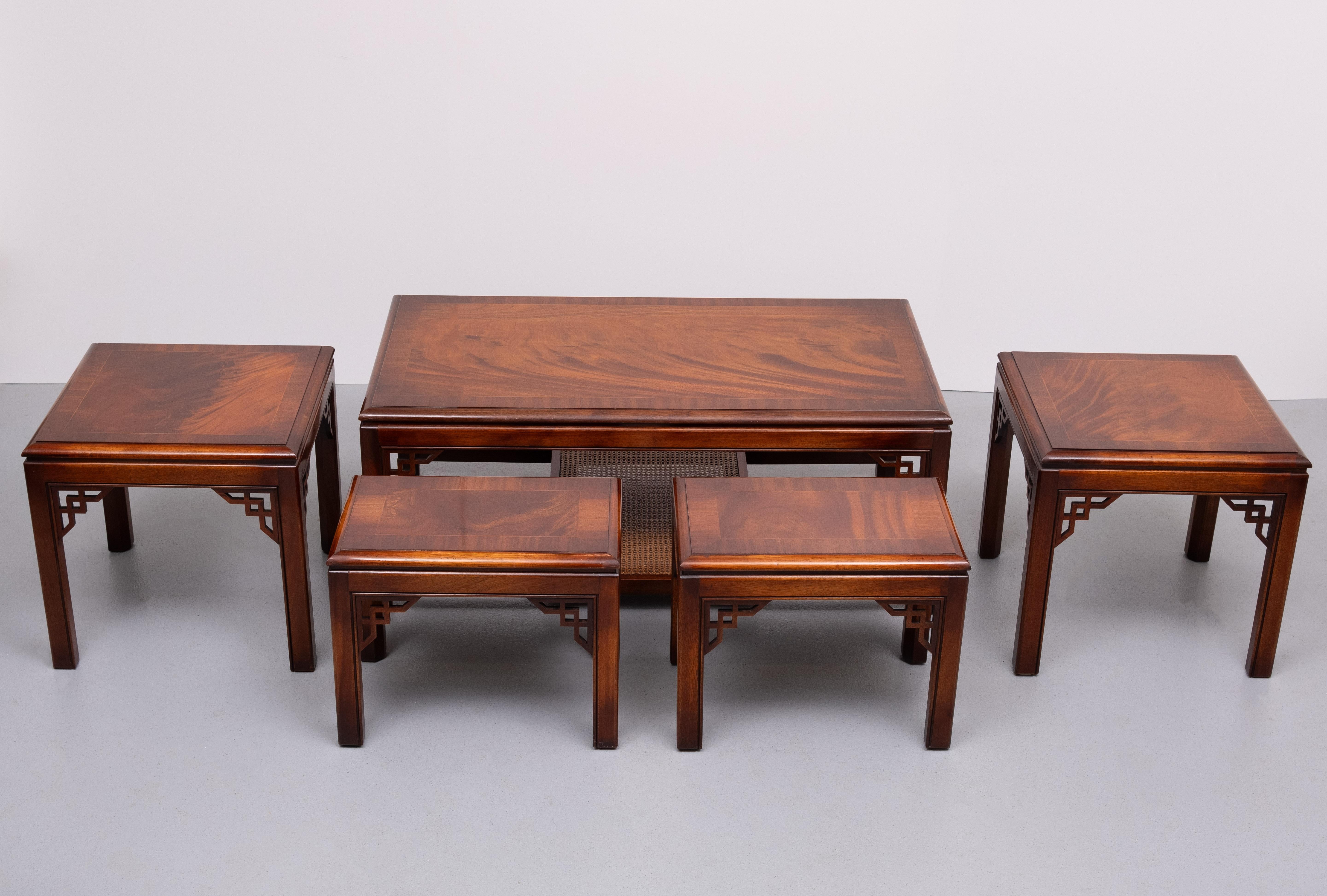 Drexel Chippendale  Table basse et 2 tables à insert  1970s en vente 2