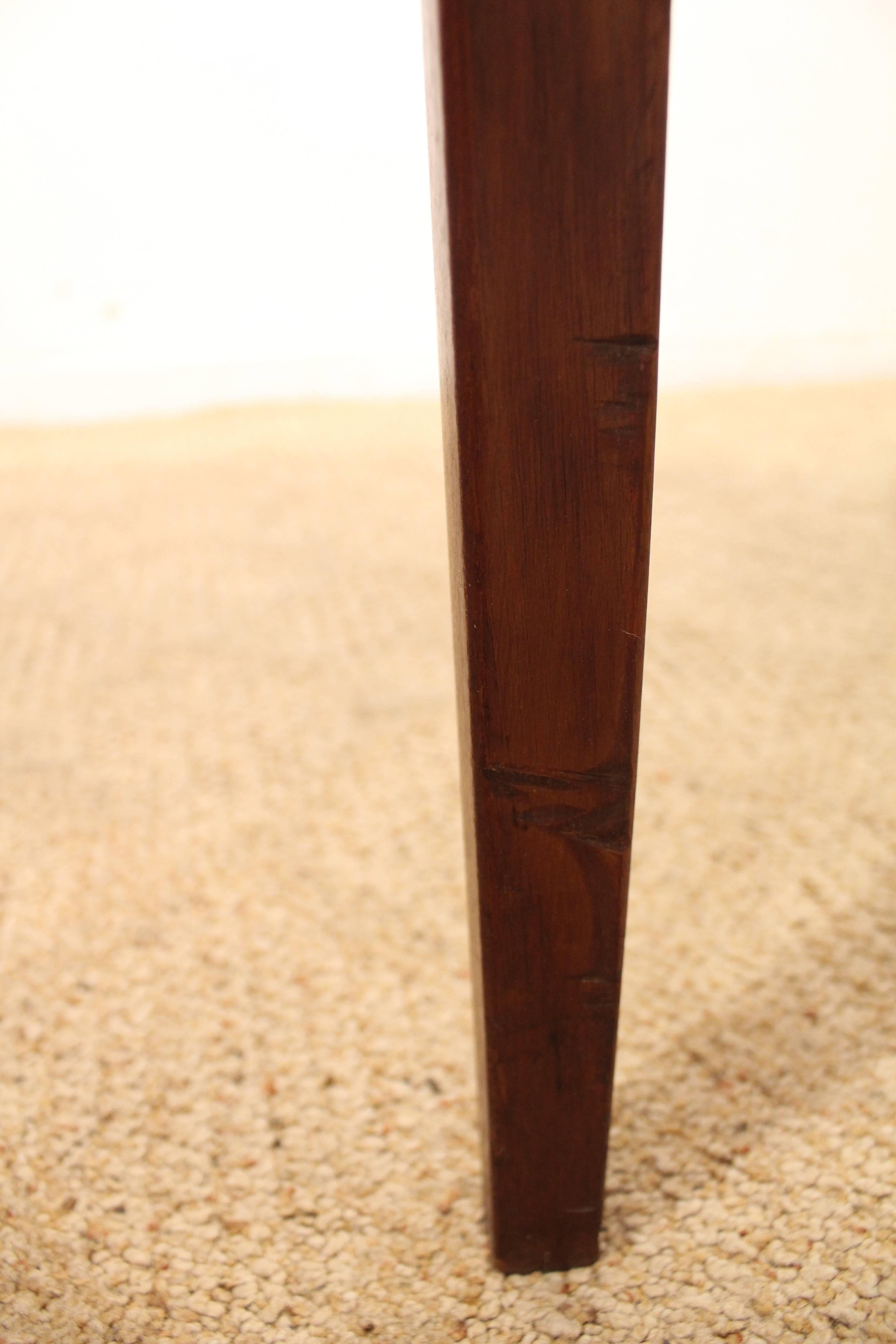 Drexel Counterpoint Round Extension Walnut Dining Table In Excellent Condition In Wilmington, DE