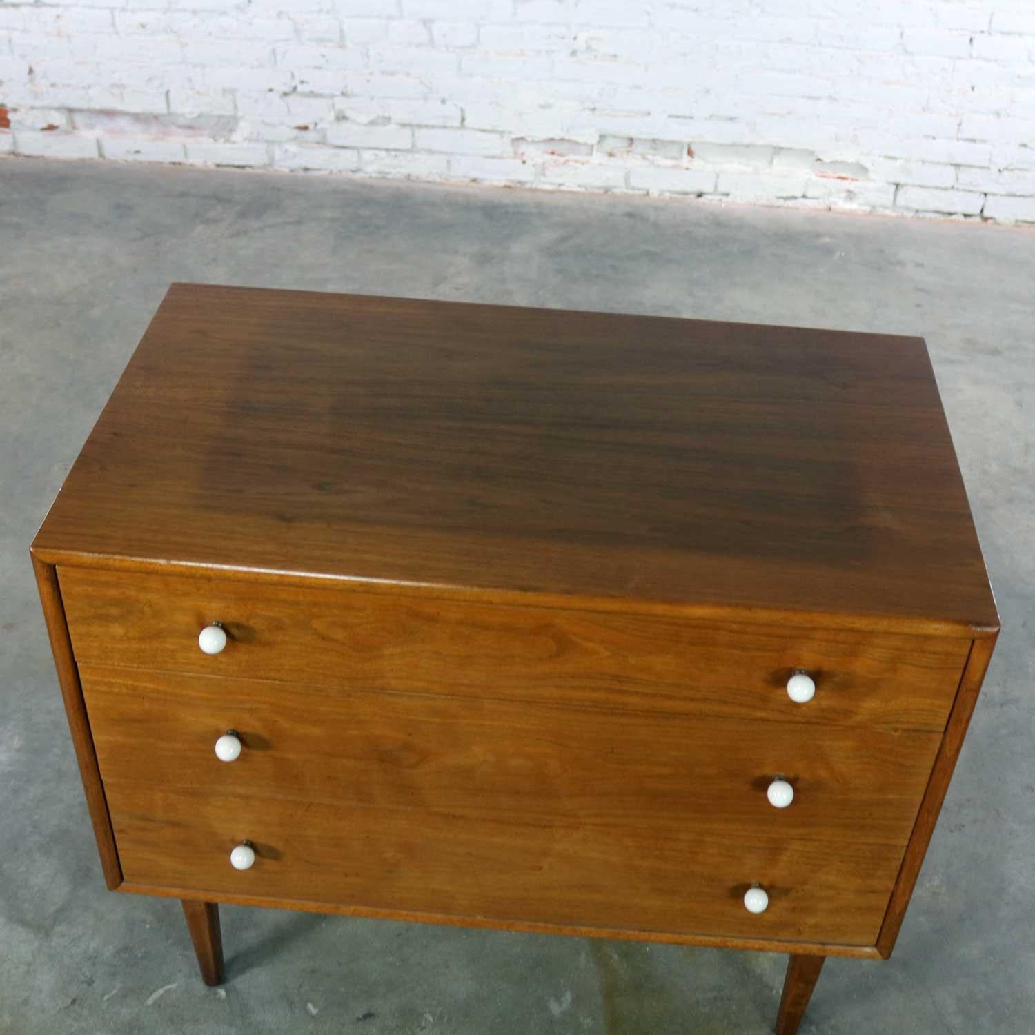 drexel 3 drawer chest