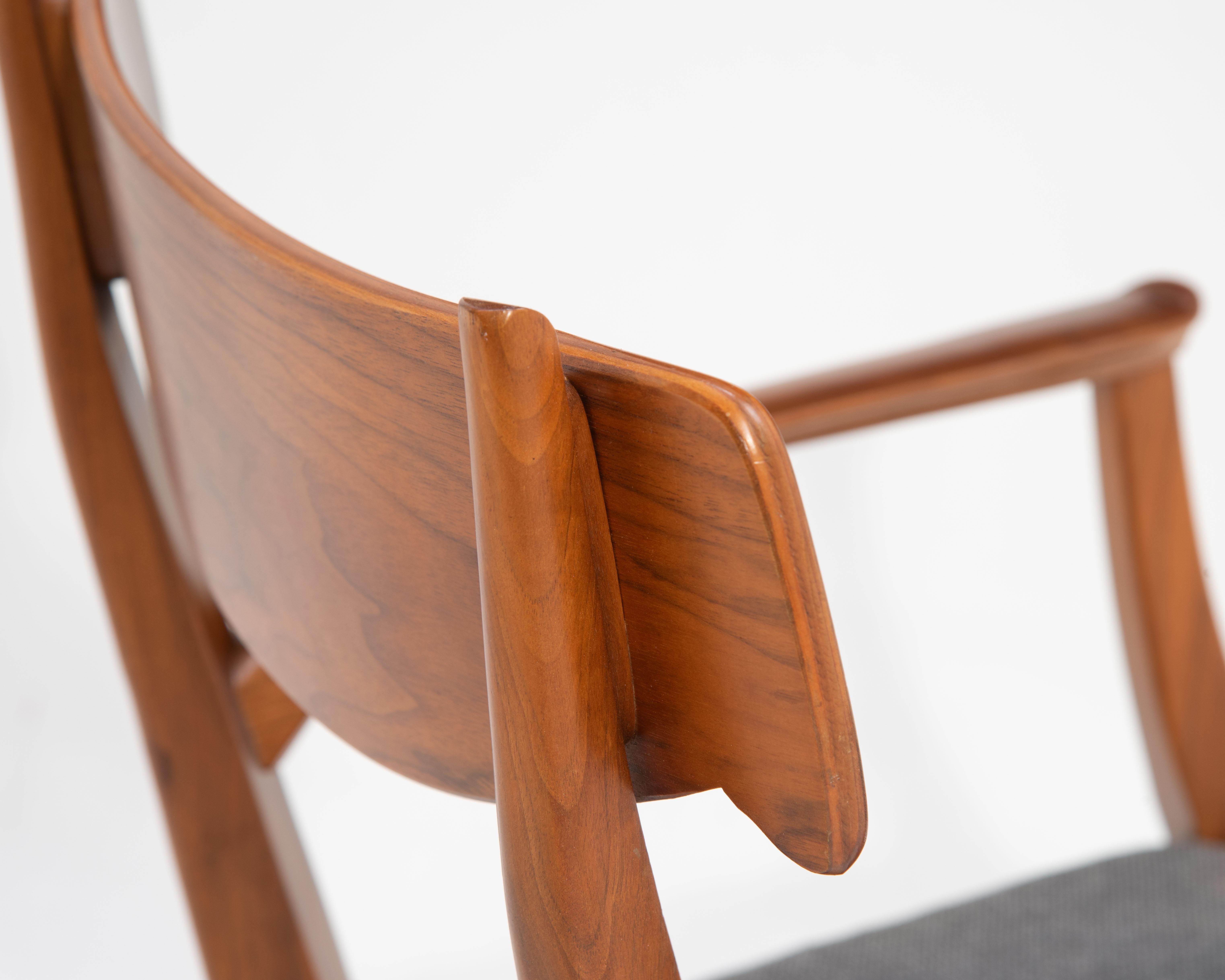 Fauteuil de salle à manger en noyer et palissandre Drexel Declaration Kipp Stewart Mid Century 3