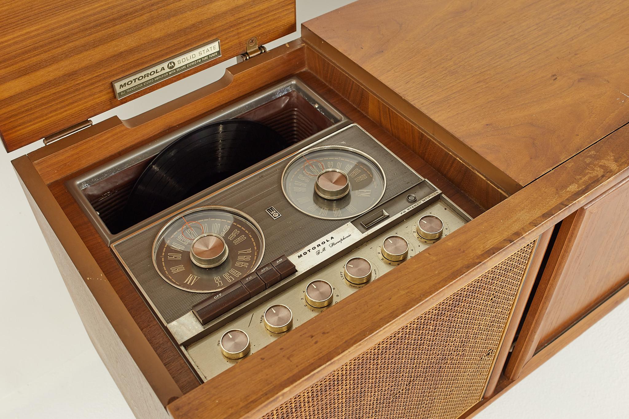 Drexel Declaration Mid Century Walnut Stereo Console 5