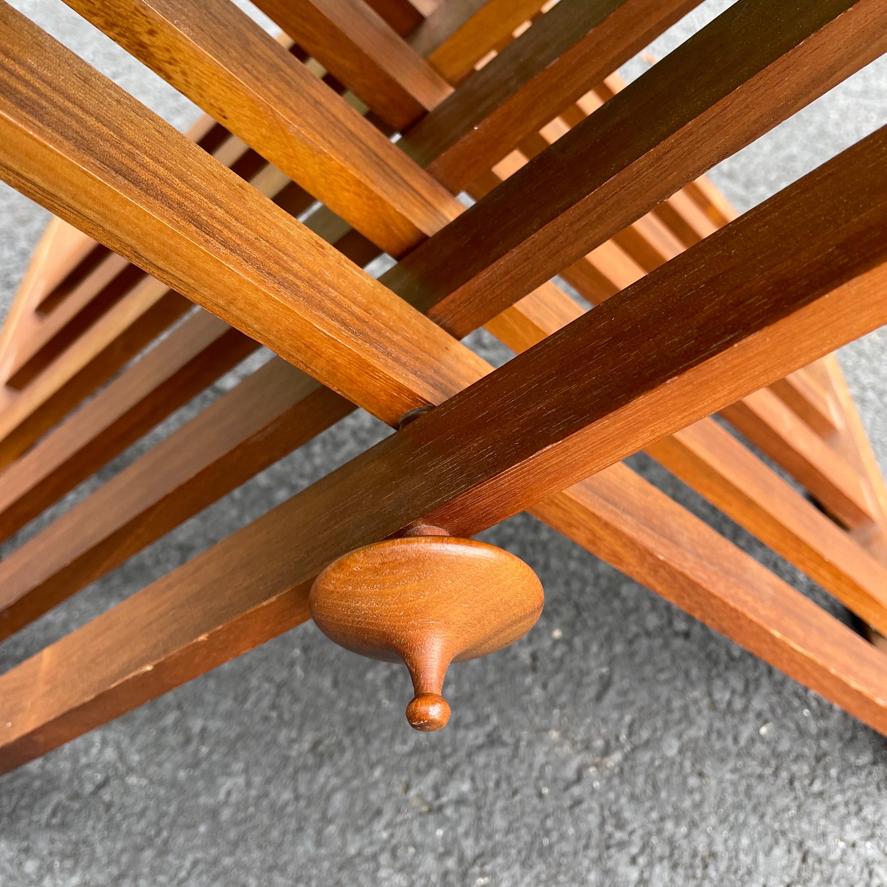 Mid-Century moderno Tavolo a vassoio con dichiarazione Drexel in vendita