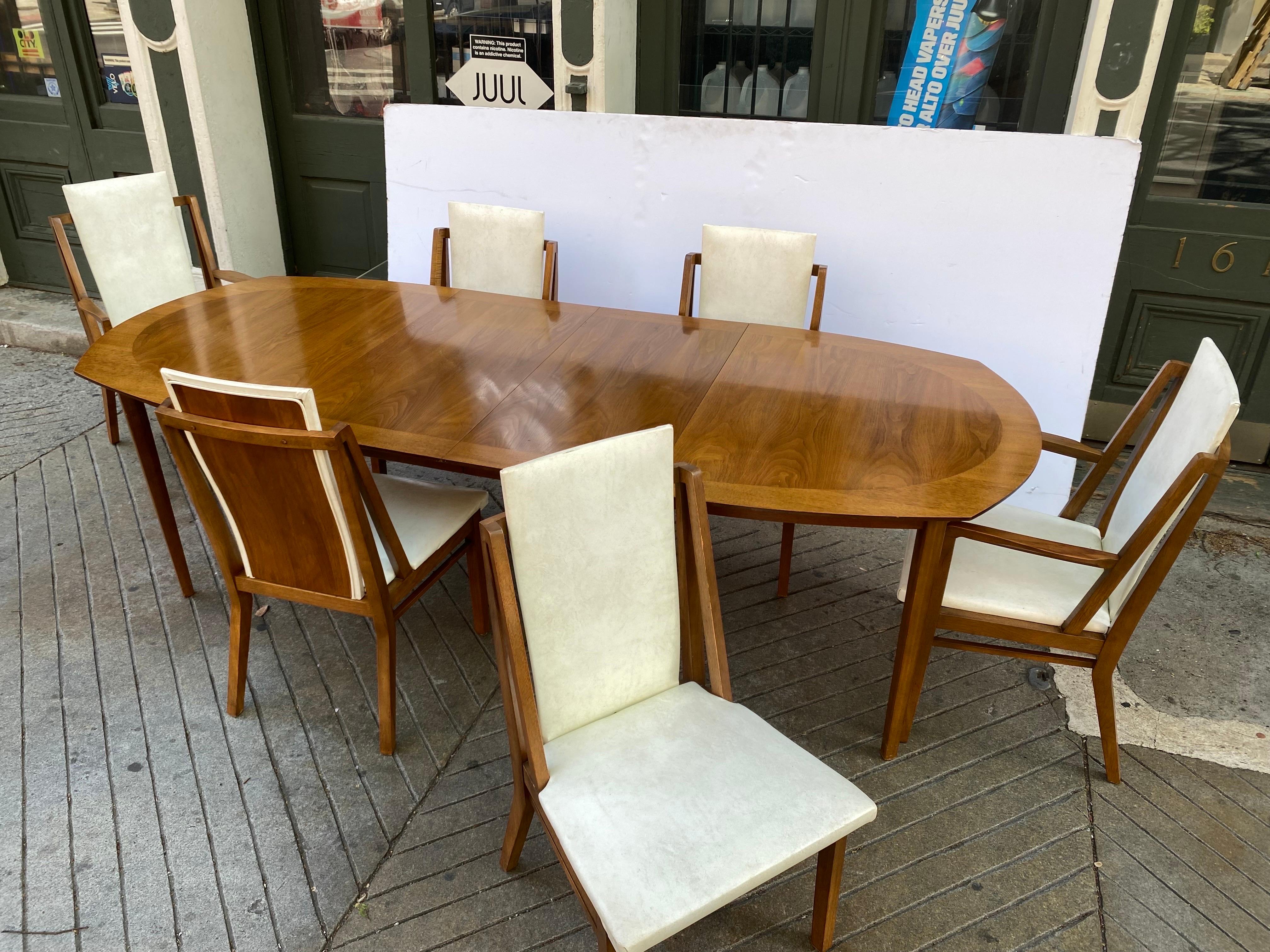Walnut Drexel Design for Living Table and 6 Chairs