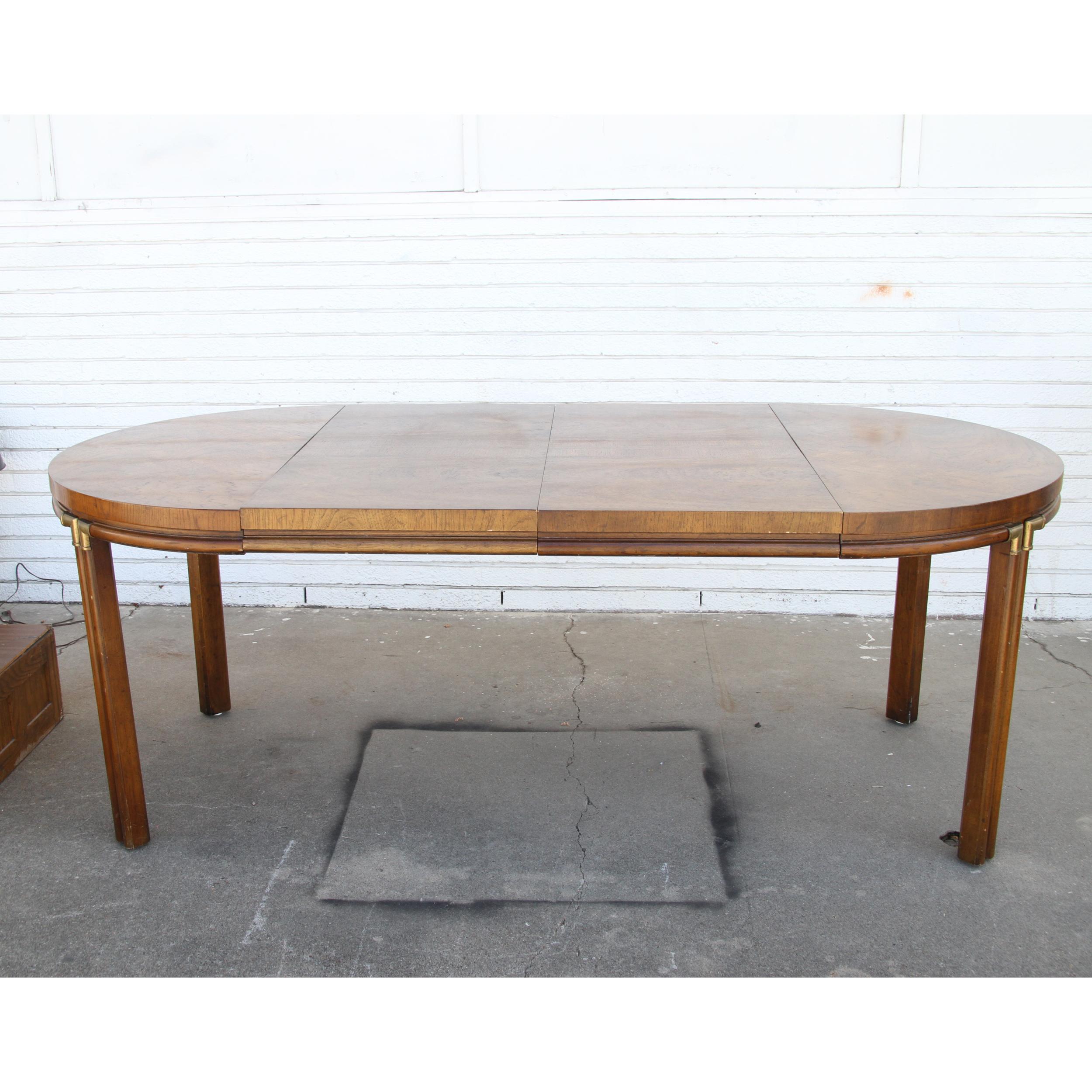 Mid-Century Modern Drexel Accolade extendable dining set For Sale