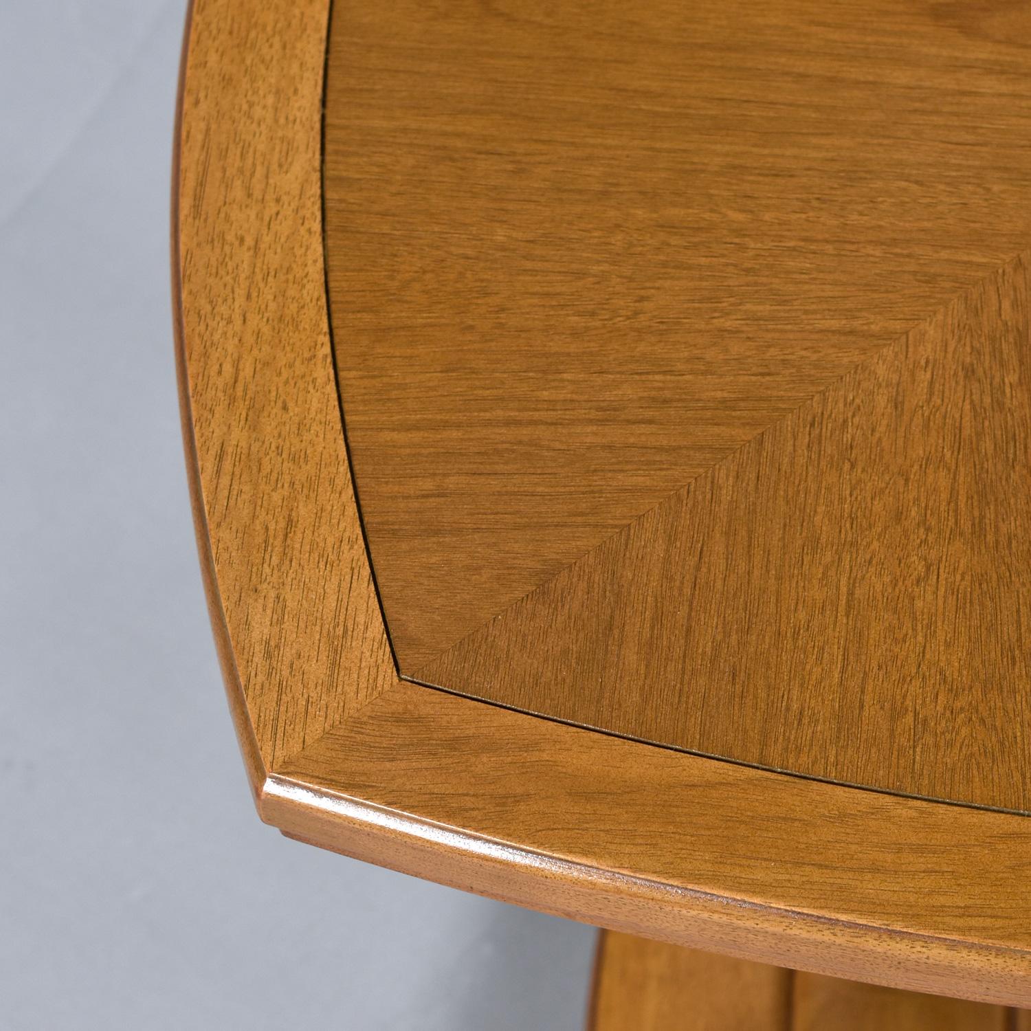 Drexel Eastrend Cocktail-Beistelltisch aus Pekannussholz und Wurzelholz im Biedermeier-Stil mit Sockel im Angebot 2