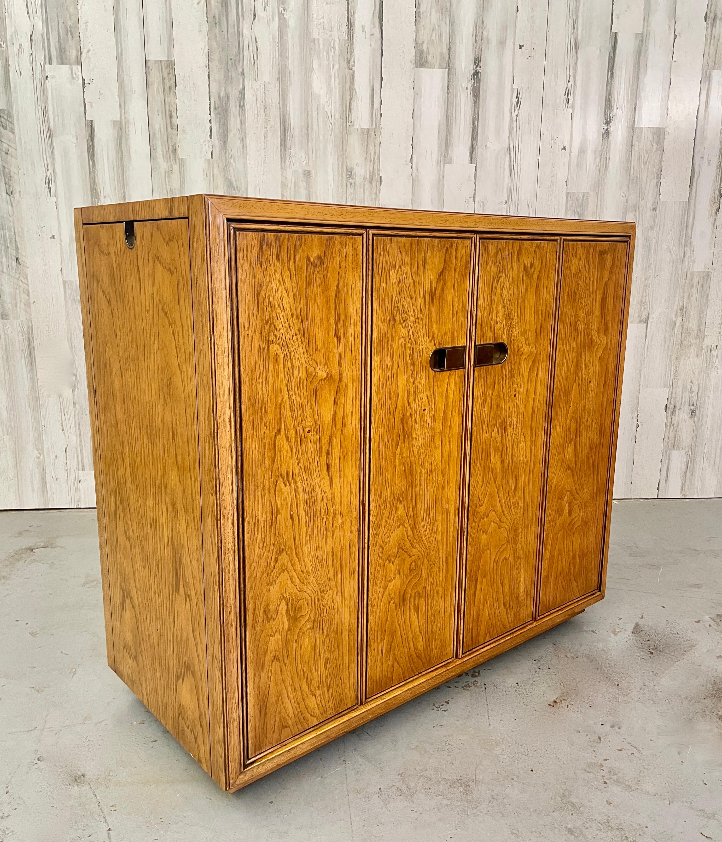 Mid-Century Modern Drexel Extendable Top Liquor Cabinet For Sale
