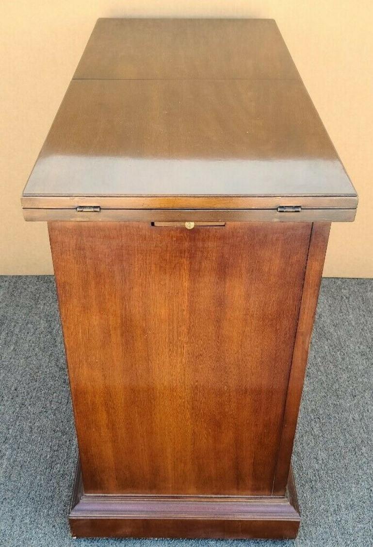 Drexel Flame Mahogany Flip Top Rolling Buffet Sideboard Dry Bar In Good Condition For Sale In Lake Worth, FL