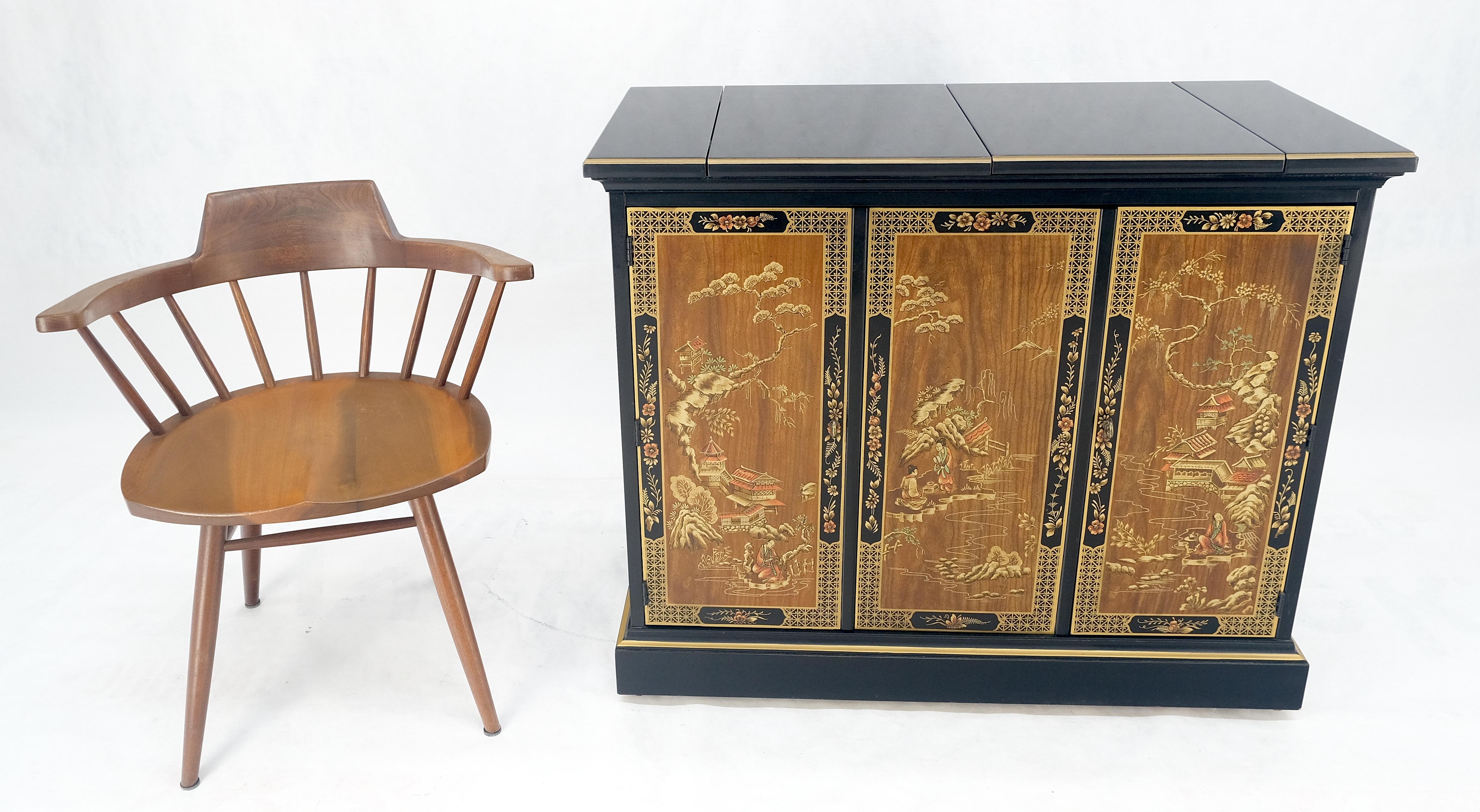 Drexel Flip Top Serving Sideboard Bar on Wheels Chinoiserie Style Black Lacquer For Sale 2