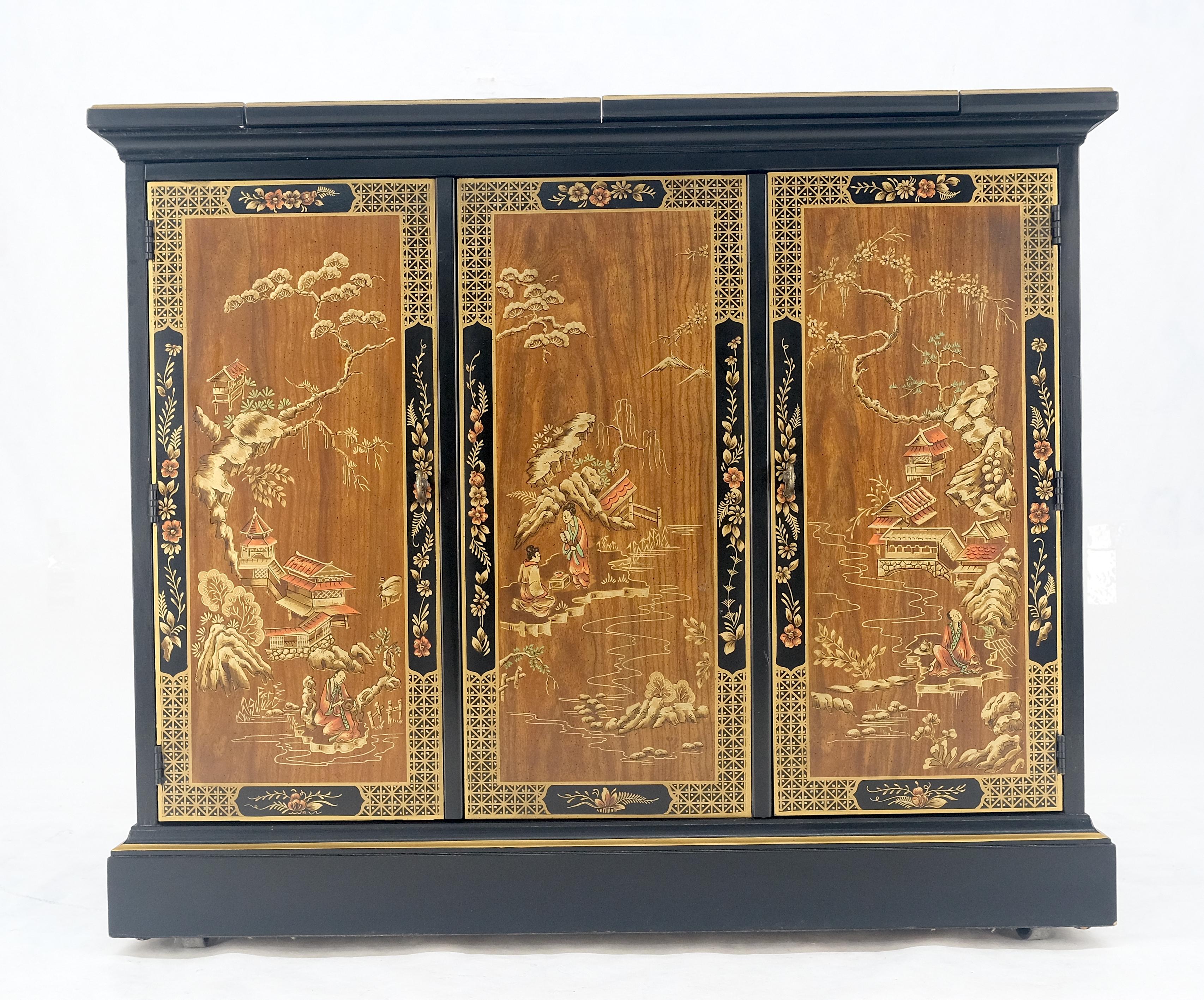 Lacquered Drexel Flip Top Serving Sideboard Bar on Wheels Chinoiserie Style Black Lacquer For Sale