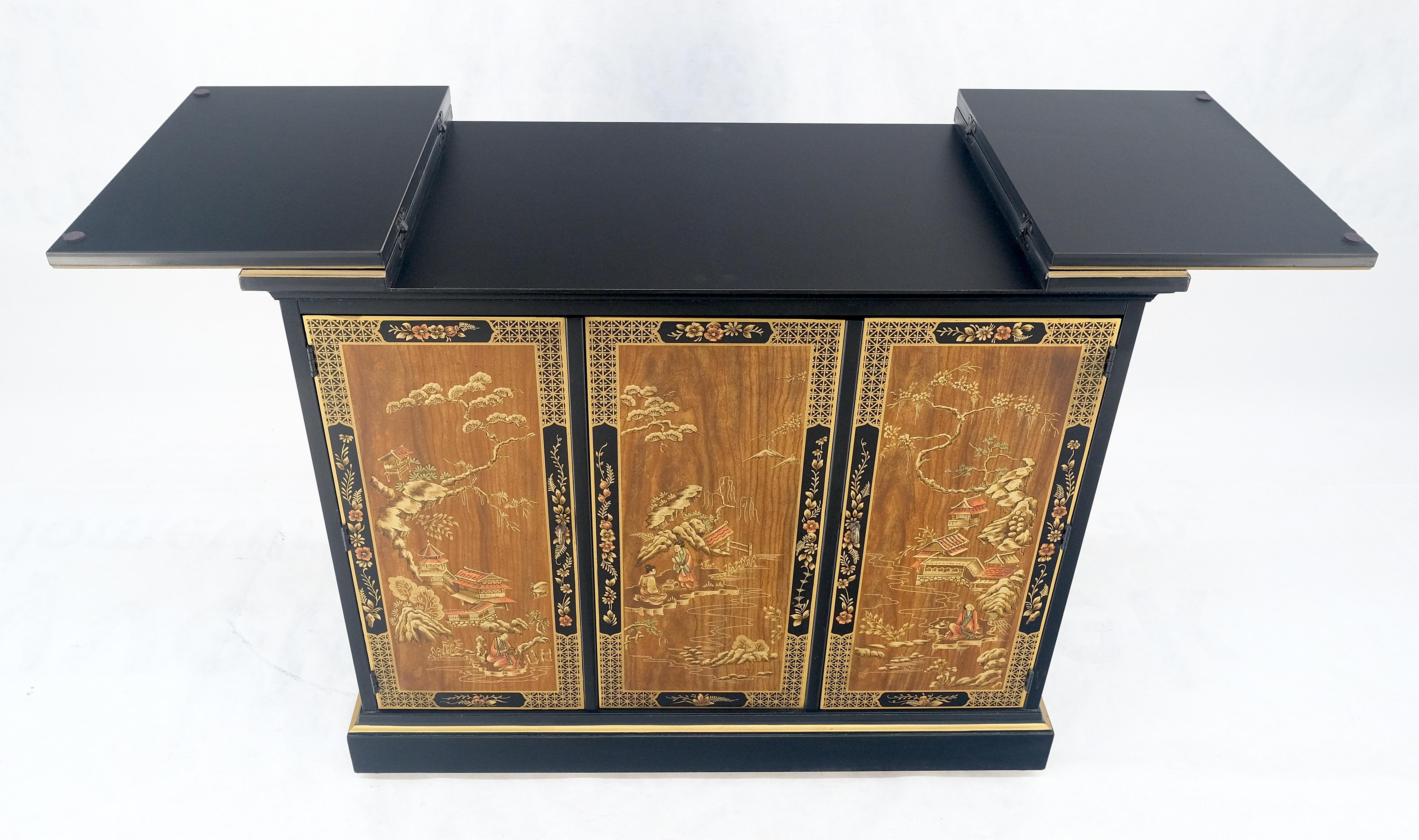 20th Century Drexel Flip Top Serving Sideboard Bar on Wheels Chinoiserie Style Black Lacquer For Sale