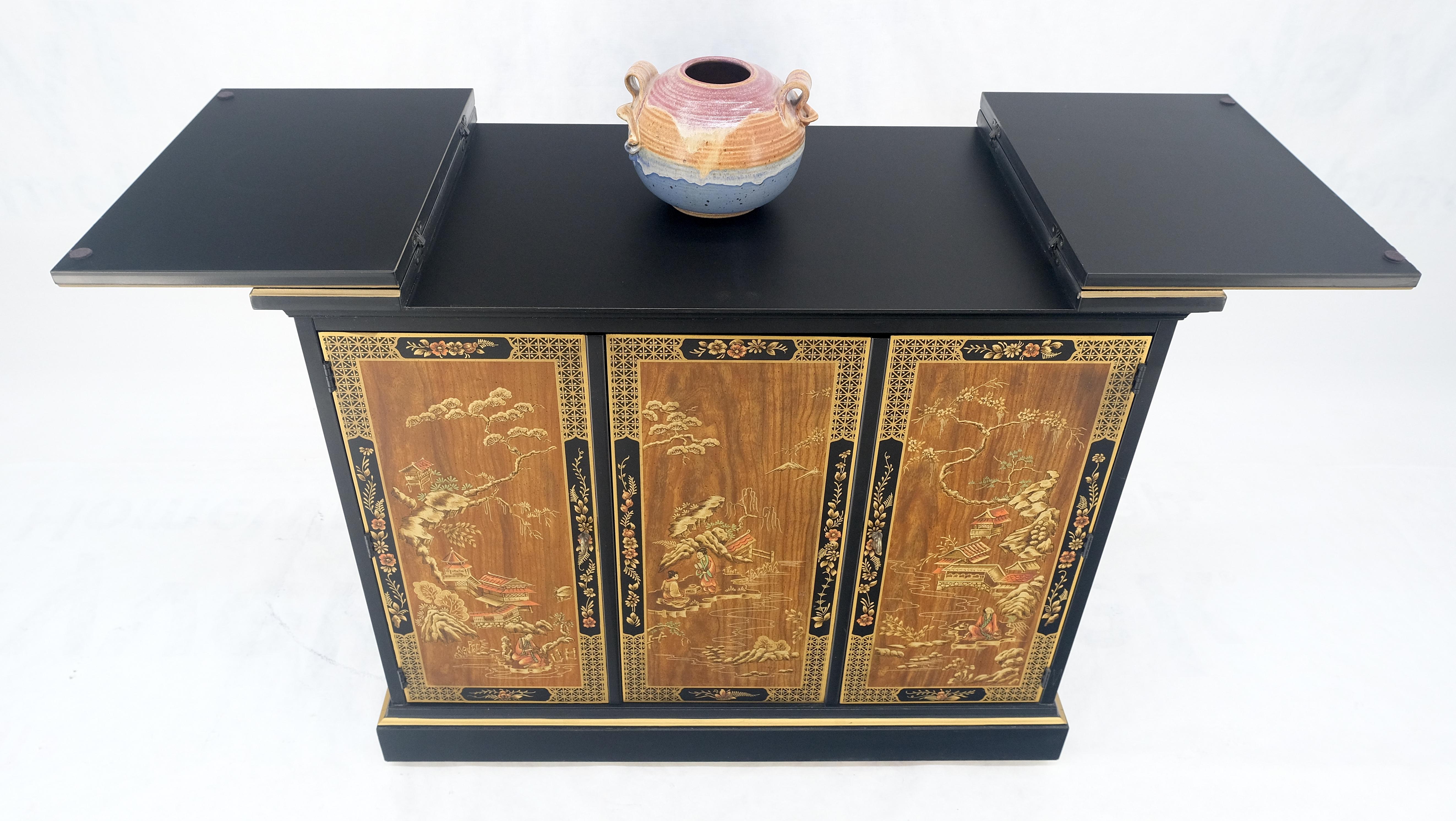 Hardwood Drexel Flip Top Serving Sideboard Bar on Wheels Chinoiserie Style Black Lacquer For Sale