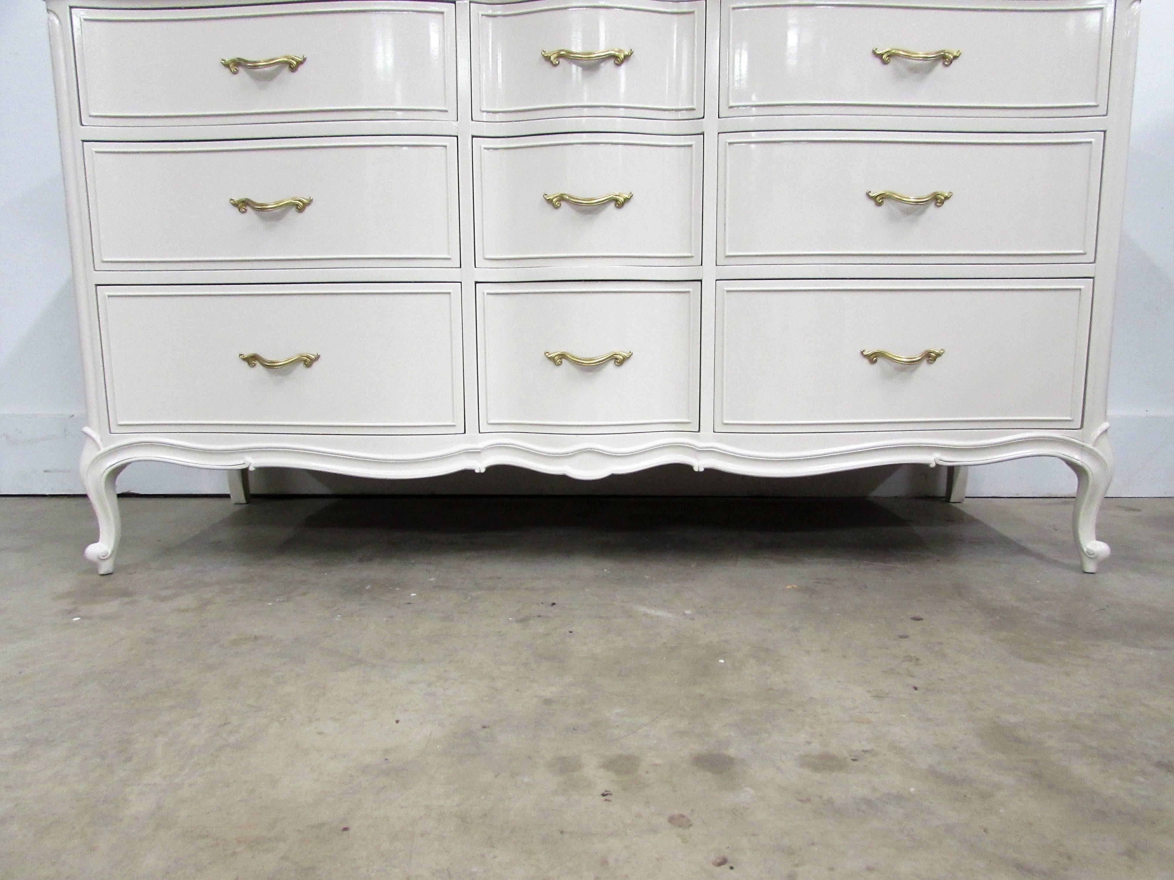 Drexel French Lacquered Chest of Drawers In Excellent Condition In Raleigh, NC