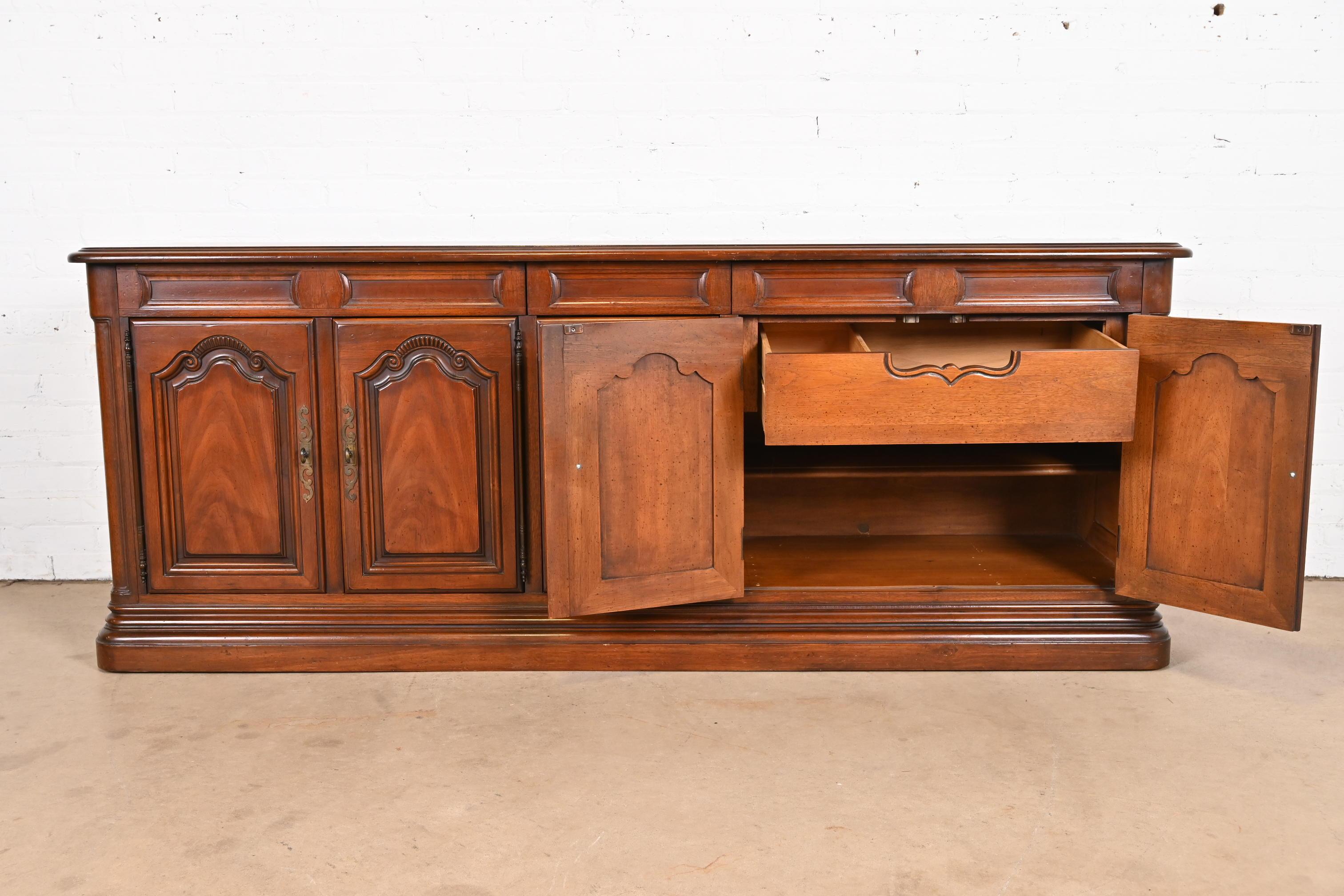 Drexel French Provincial Louis XV Carved Walnut Sideboard or Bar Cabinet For Sale 4
