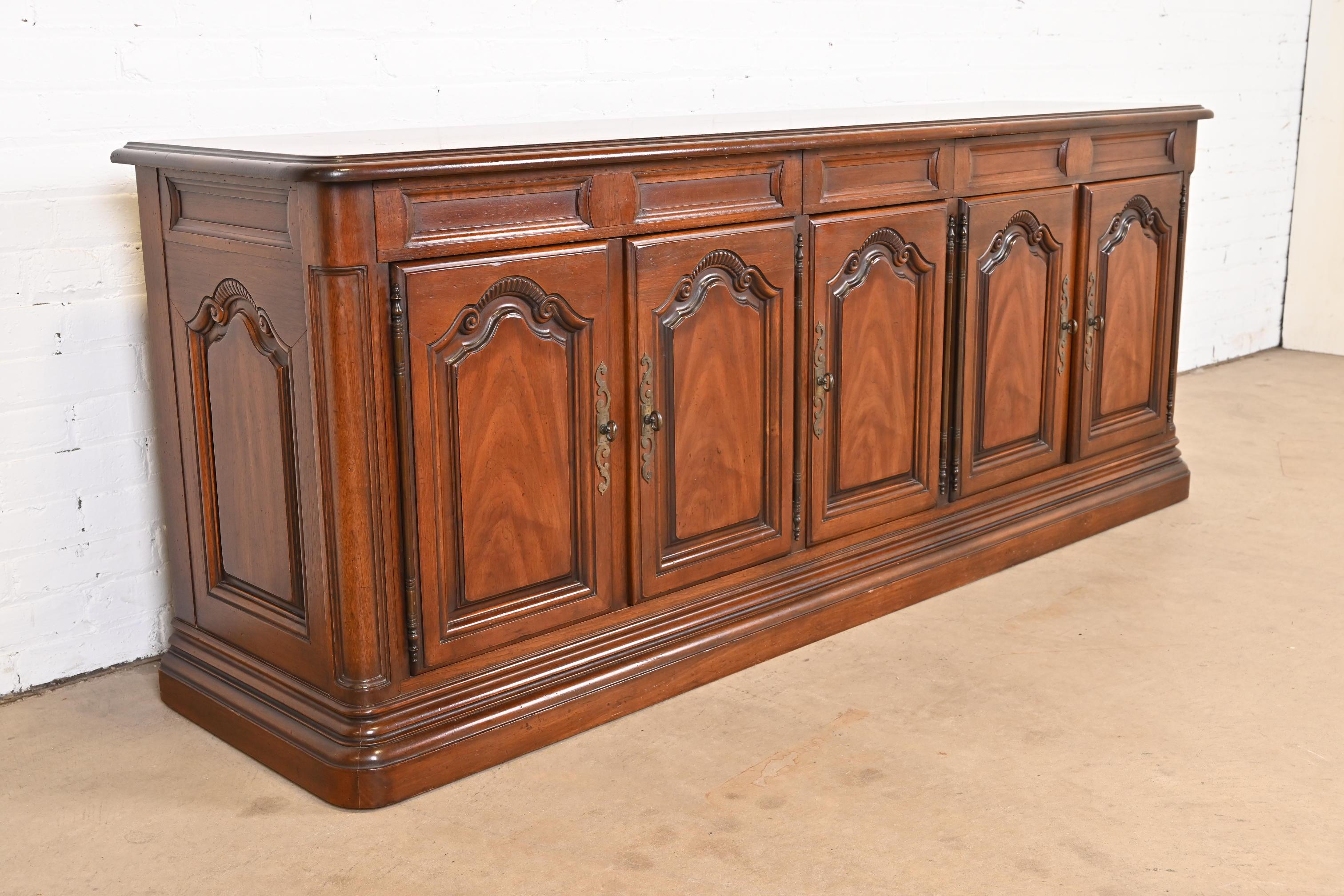 Mid-20th Century Drexel French Provincial Louis XV Carved Walnut Sideboard or Bar Cabinet For Sale