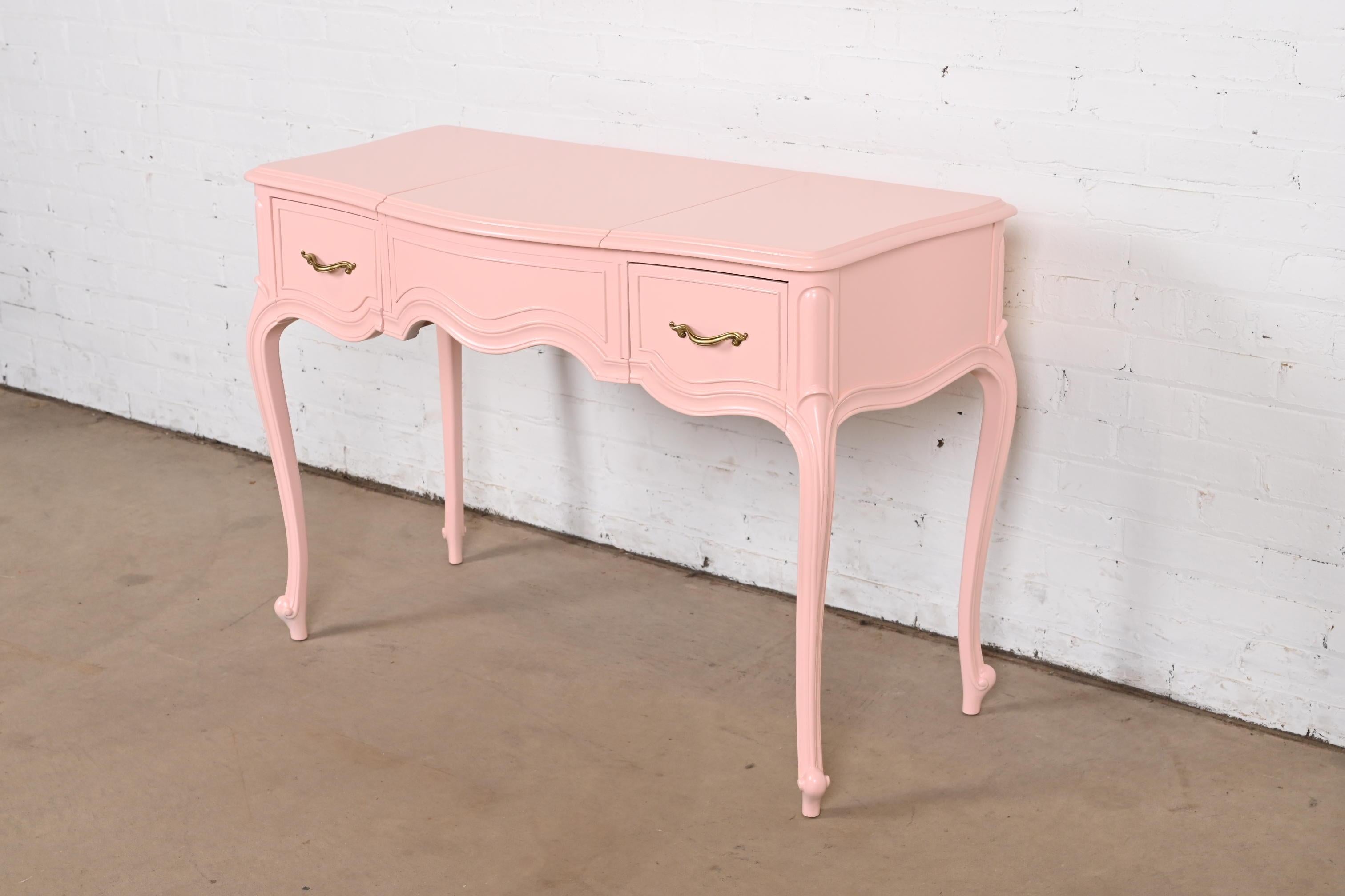 Drexel French Provincial Louis XV Pink Lacquered Vanity With Flip Up Mirror In Good Condition For Sale In South Bend, IN