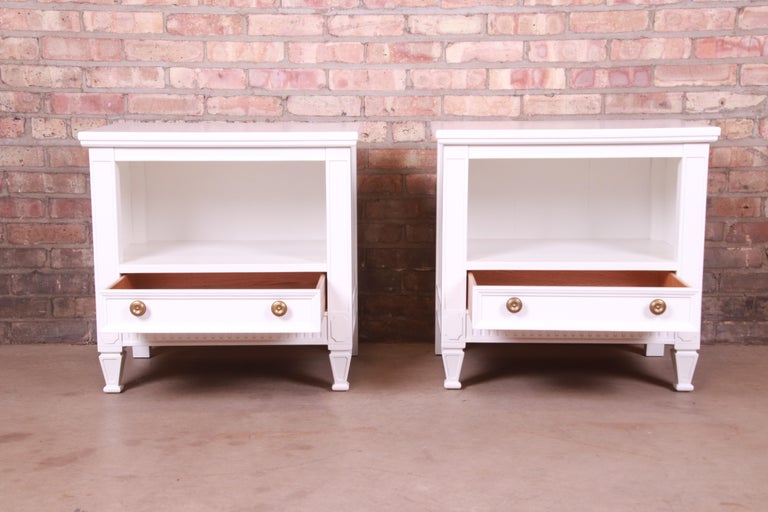 Drexel French Regency Louis XVI White Lacquered Nightstands, Newly Refinished For Sale 3