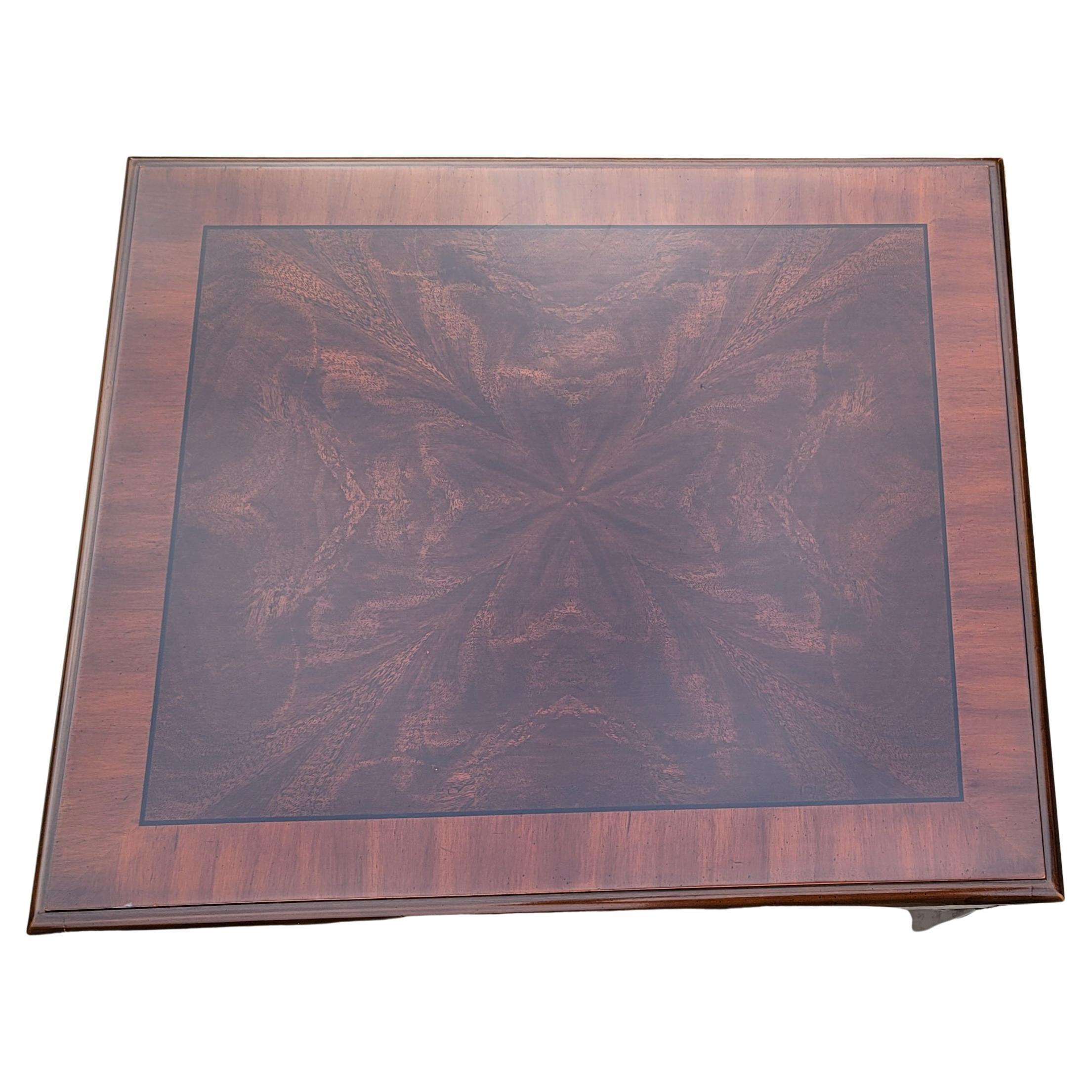 Drexel Furniture Chippendale Collection Burled Mahogany Side Table In Good Condition For Sale In Germantown, MD