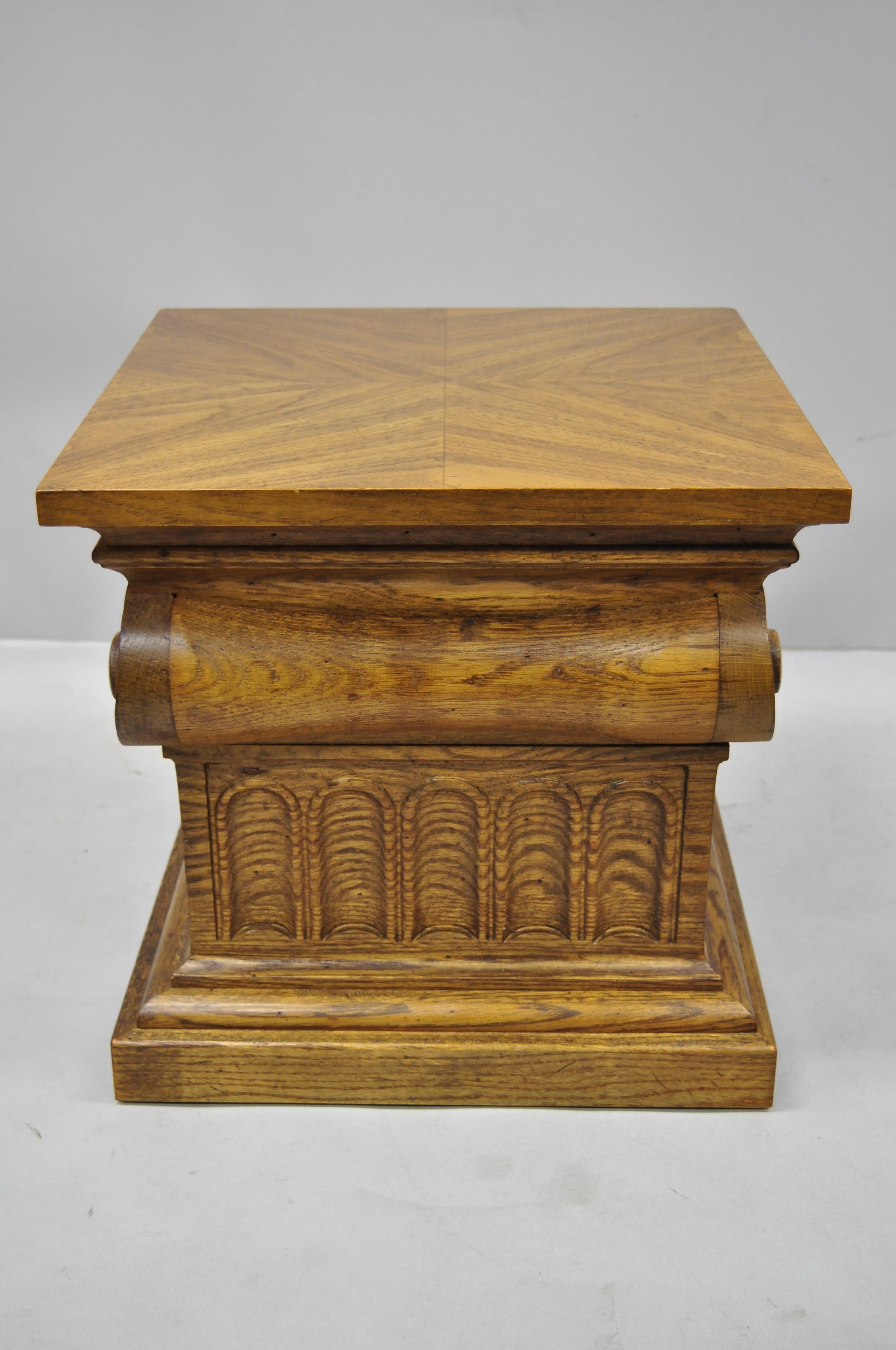 American Drexel Furniture Guildhall Pair of Corinthian Column Low Pedestal Stands