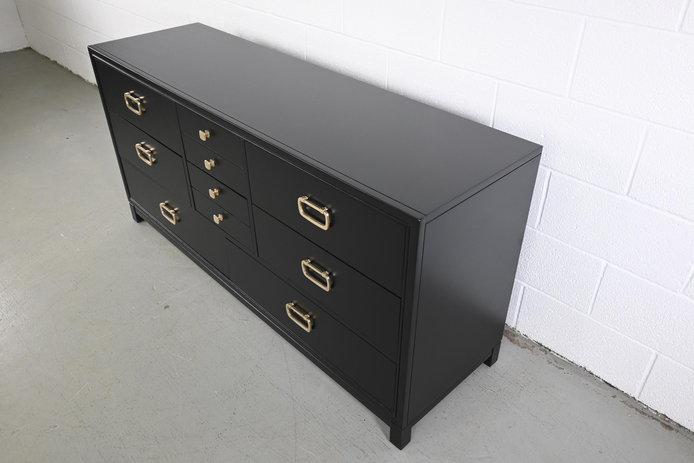 Drexel Furniture Mid-Century Modern Black Lacquered Dresser with Brass Hardware In Excellent Condition For Sale In Morgan, UT
