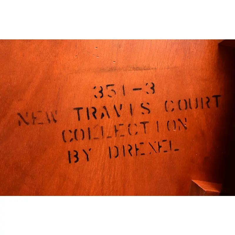 Drexel Georgian Double Pedestal Extension Dining Table, Newly Refinished en vente 6