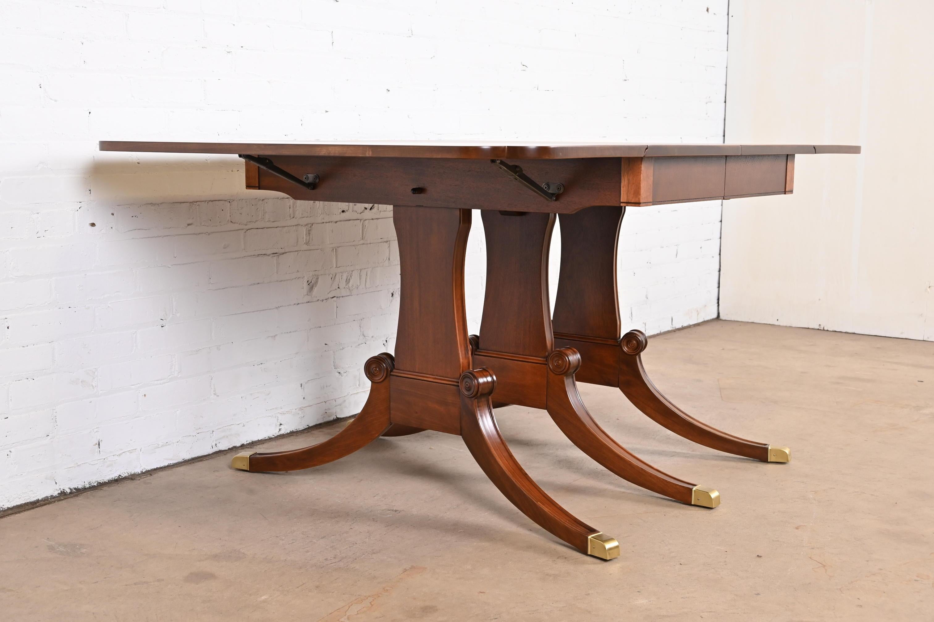 Drexel Georgian Mahogany Triple Pedestal Extension Dining Table, Refinished For Sale 1