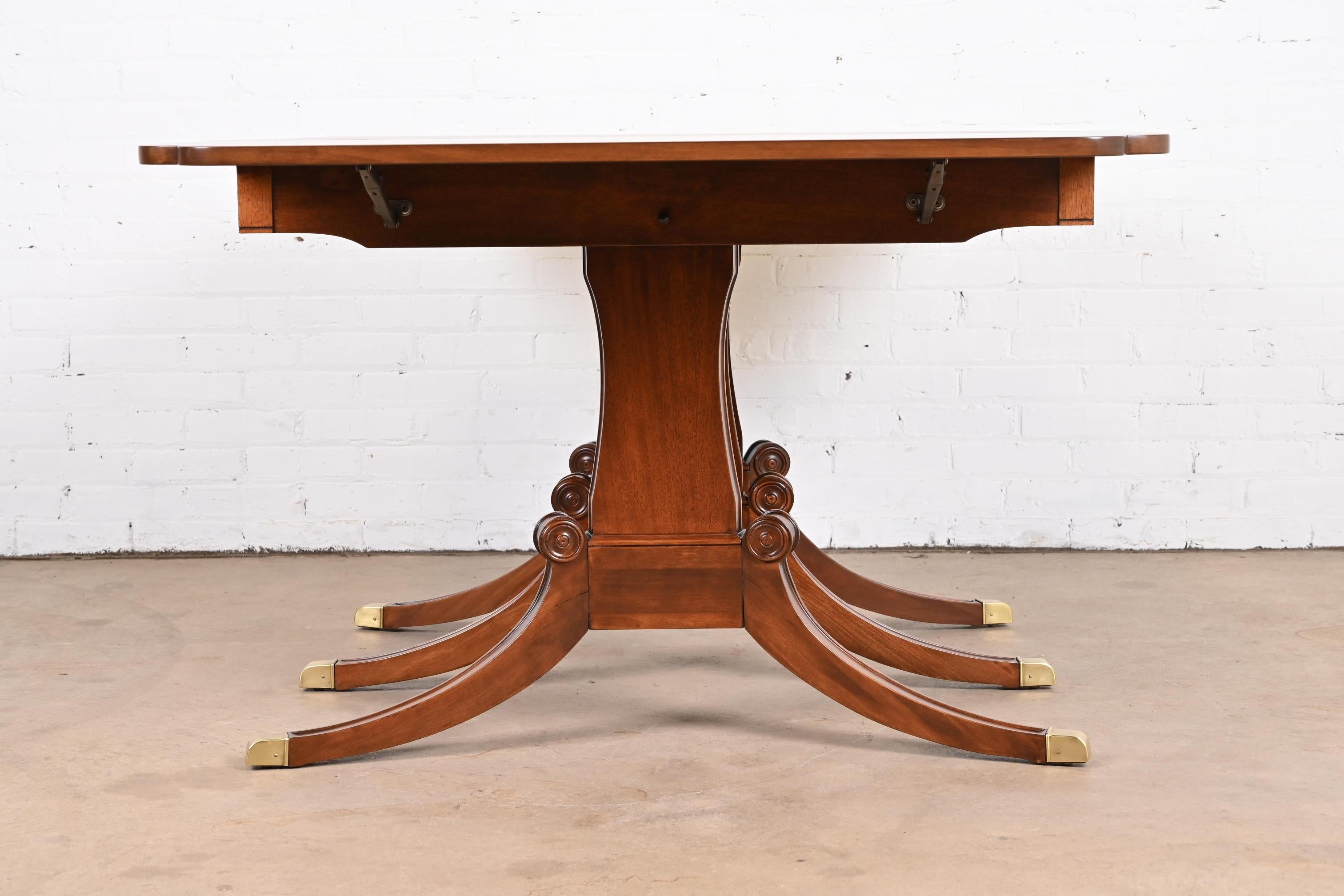 Drexel Georgian Mahogany Triple Pedestal Extension Dining Table, Refinished For Sale 2