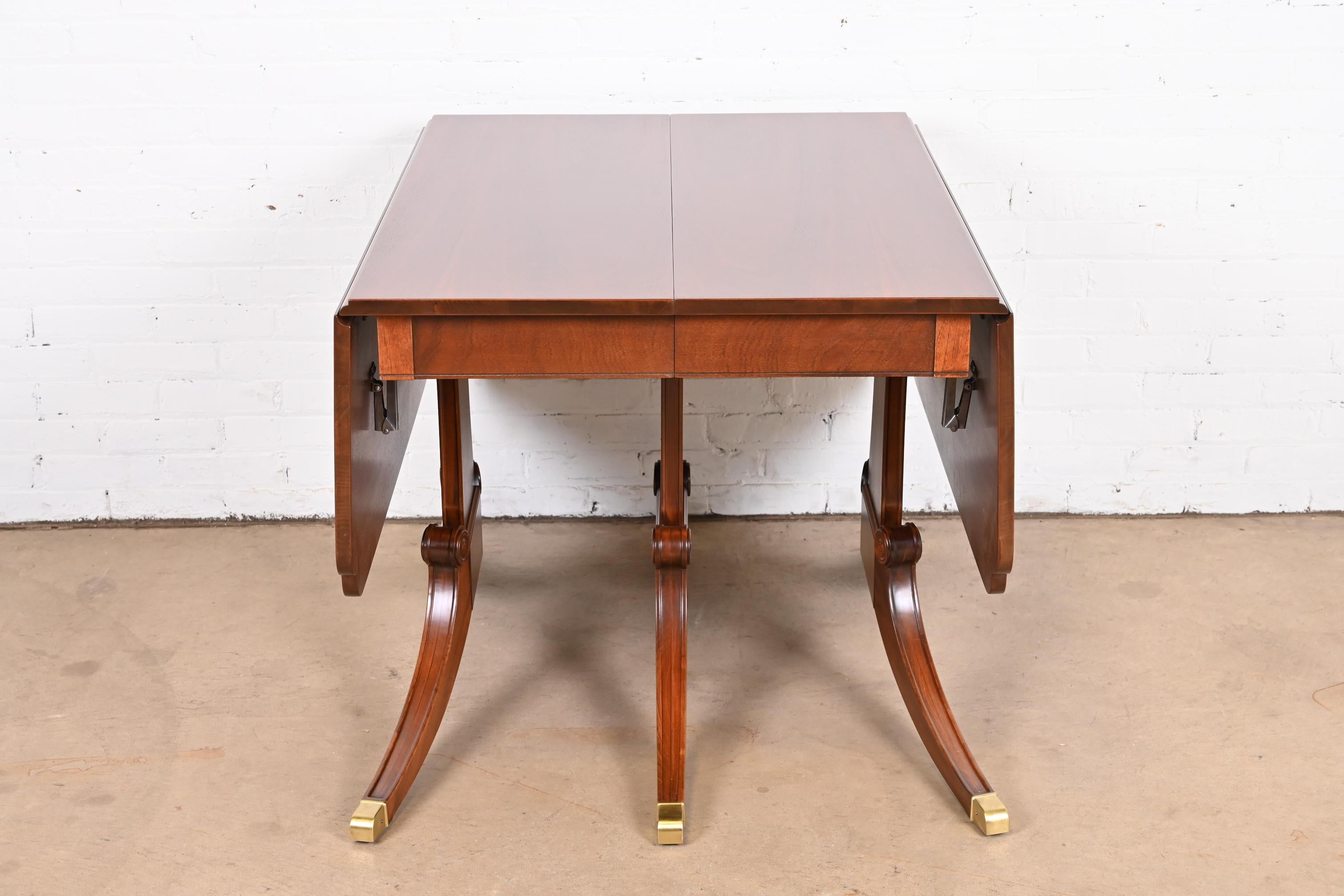 Drexel Georgian Mahogany Triple Pedestal Extension Dining Table, Refinished For Sale 5