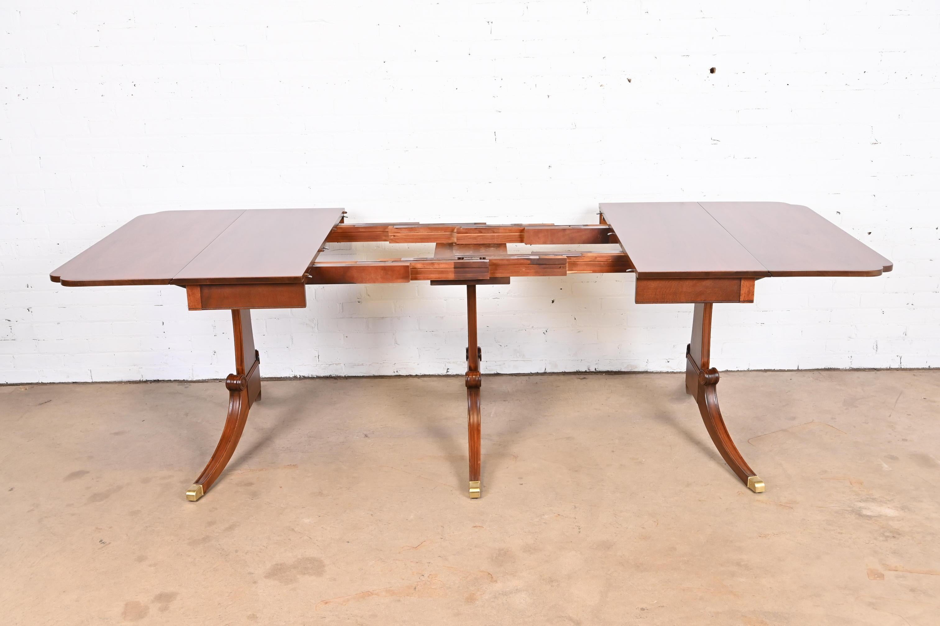 American Drexel Georgian Mahogany Triple Pedestal Extension Dining Table, Refinished For Sale