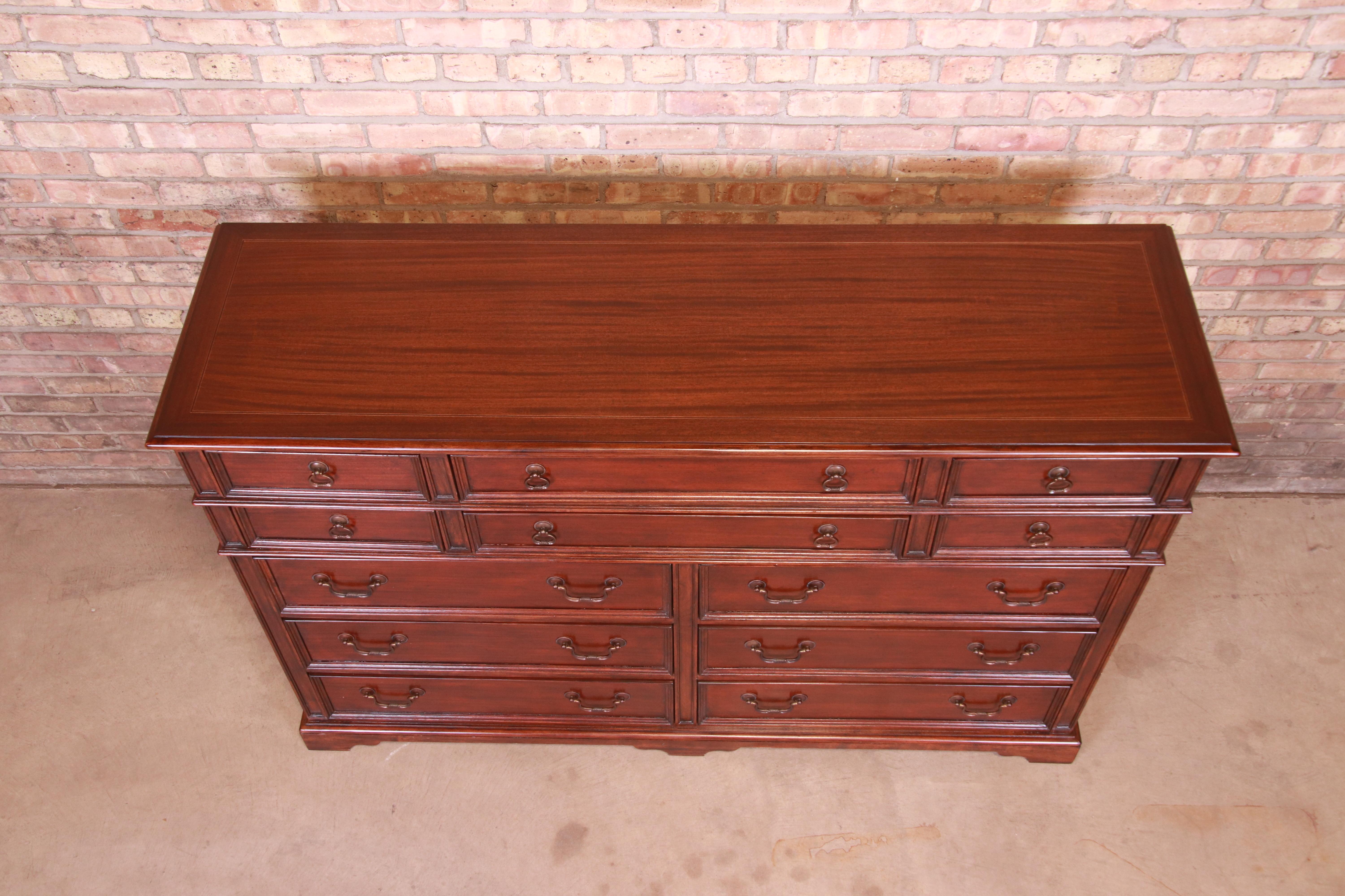 Drexel Heritage American Chippendale Style Mahogany Twelve-Drawer Dresser Chest 6