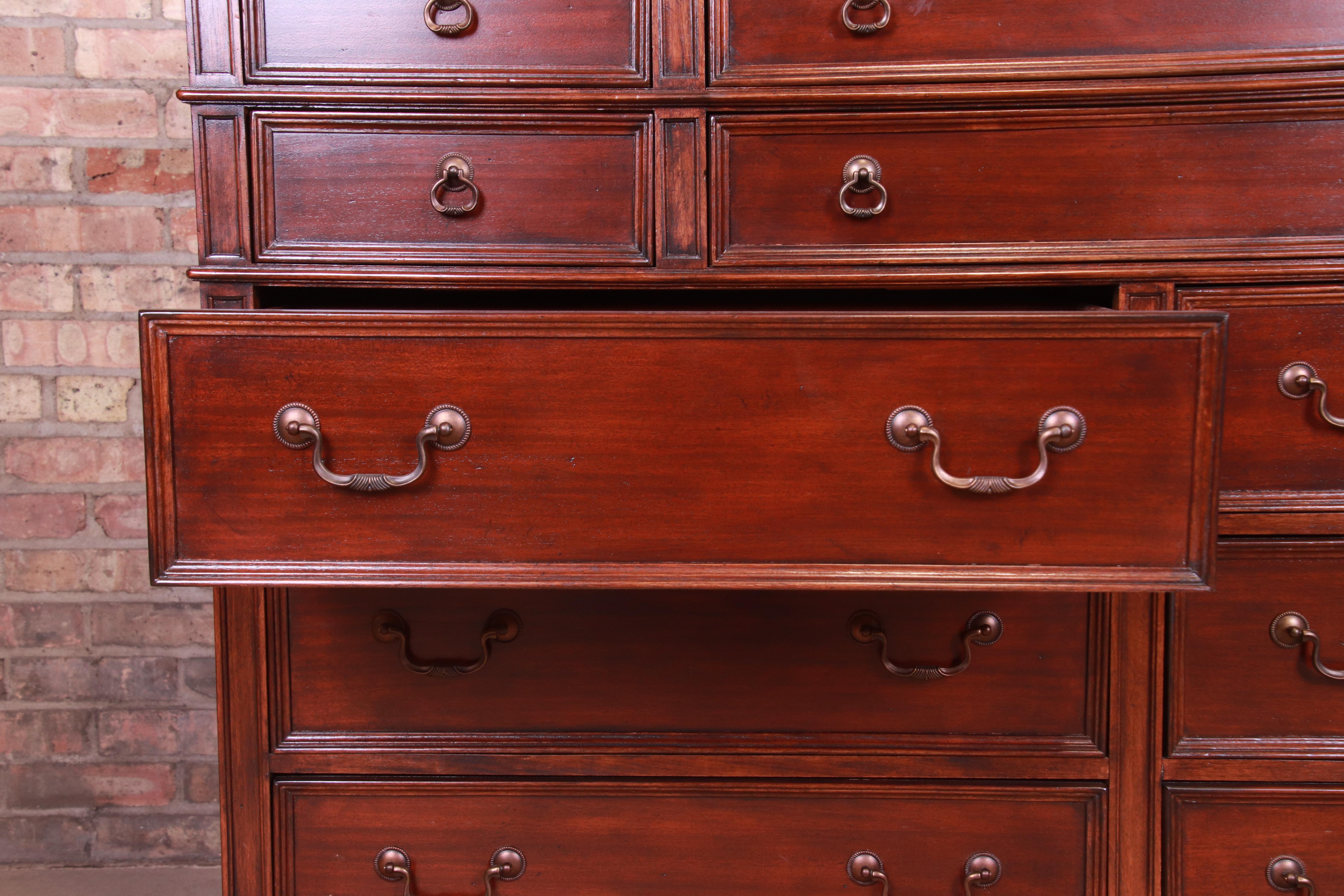 Drexel Heritage American Chippendale Style Mahogany Twelve-Drawer Dresser Chest 3