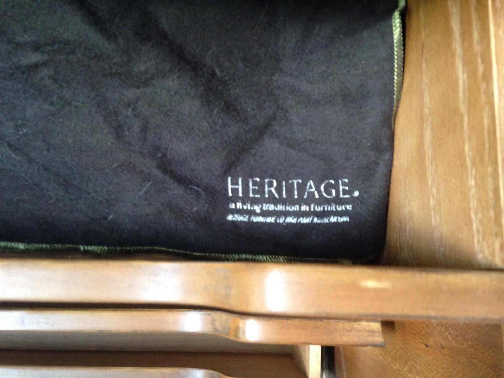 Fin du 20e siècle Huche à vaisselle Drexel Heritage Maple