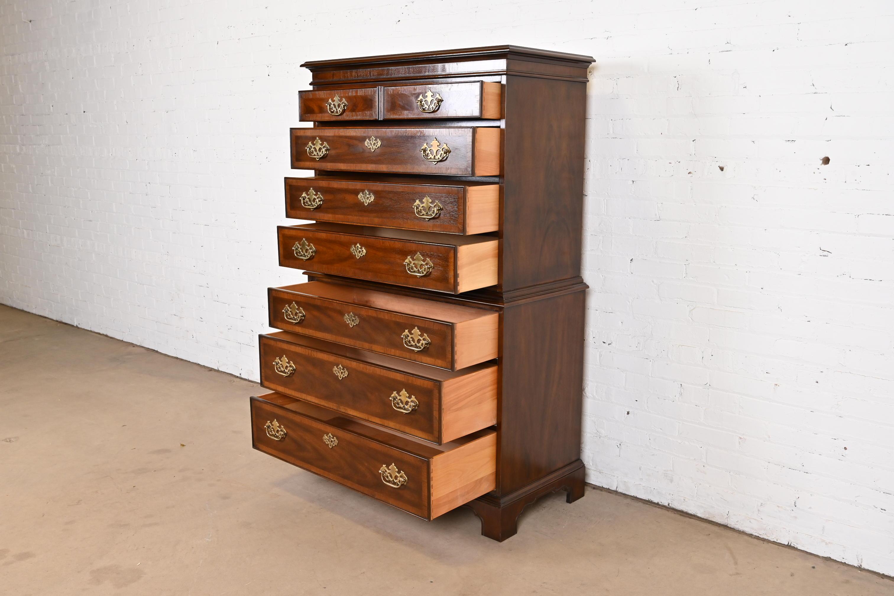 Drexel Heritage Chippendale Banded Mahogany Highboy Dresser For Sale 1