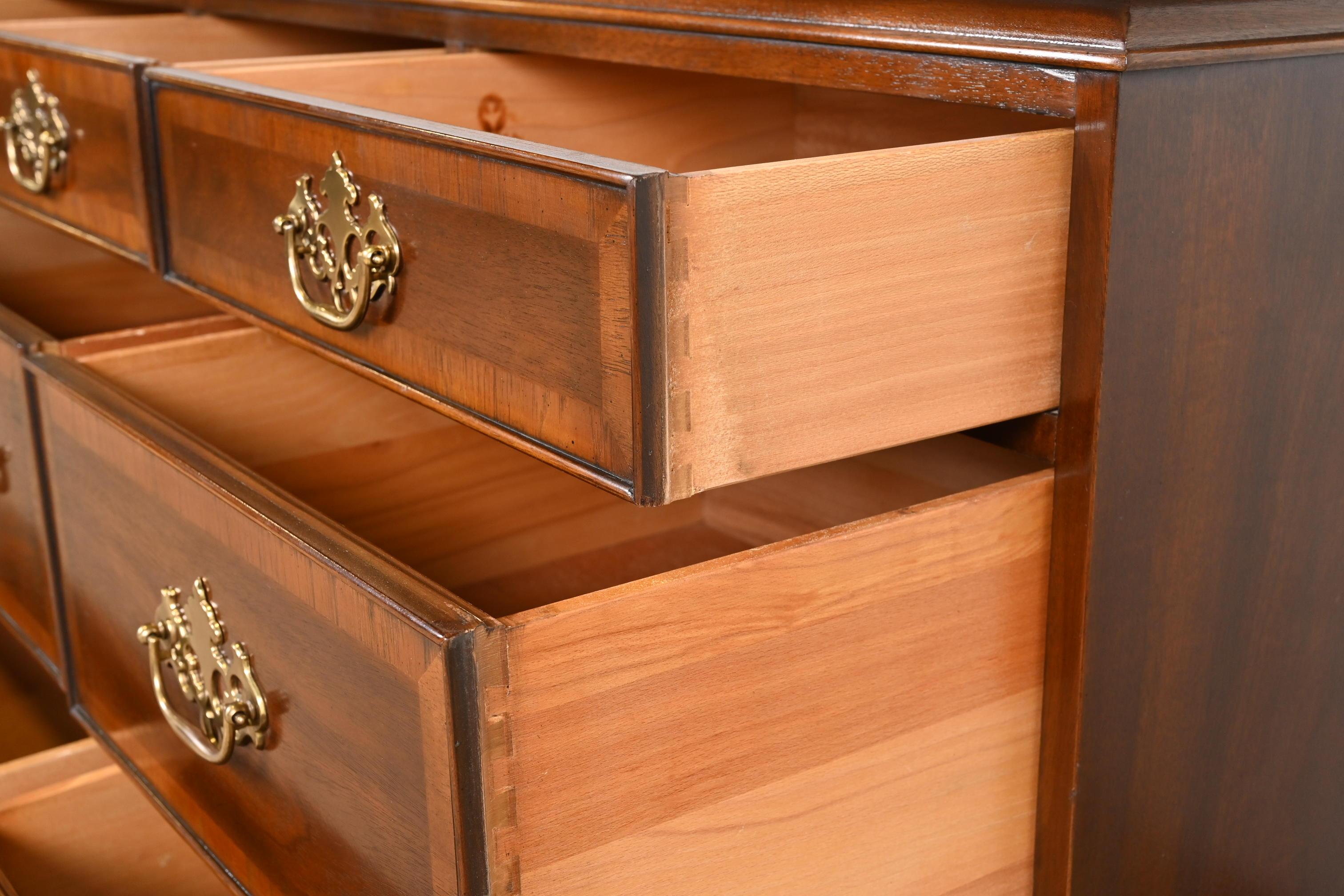 Drexel Heritage Chippendale Banded Mahogany Ten-Drawer Dresser or Credenza 5
