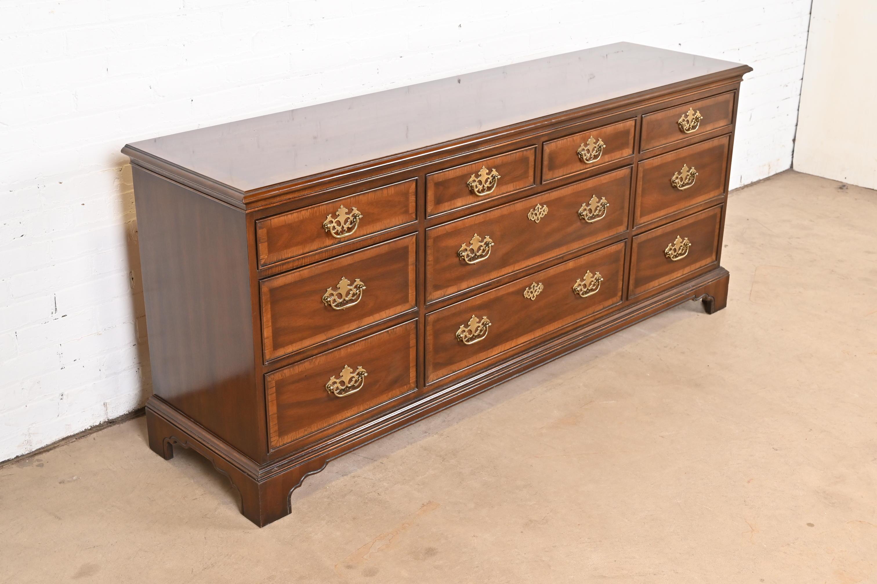 Brass Drexel Heritage Chippendale Banded Mahogany Ten-Drawer Dresser or Credenza