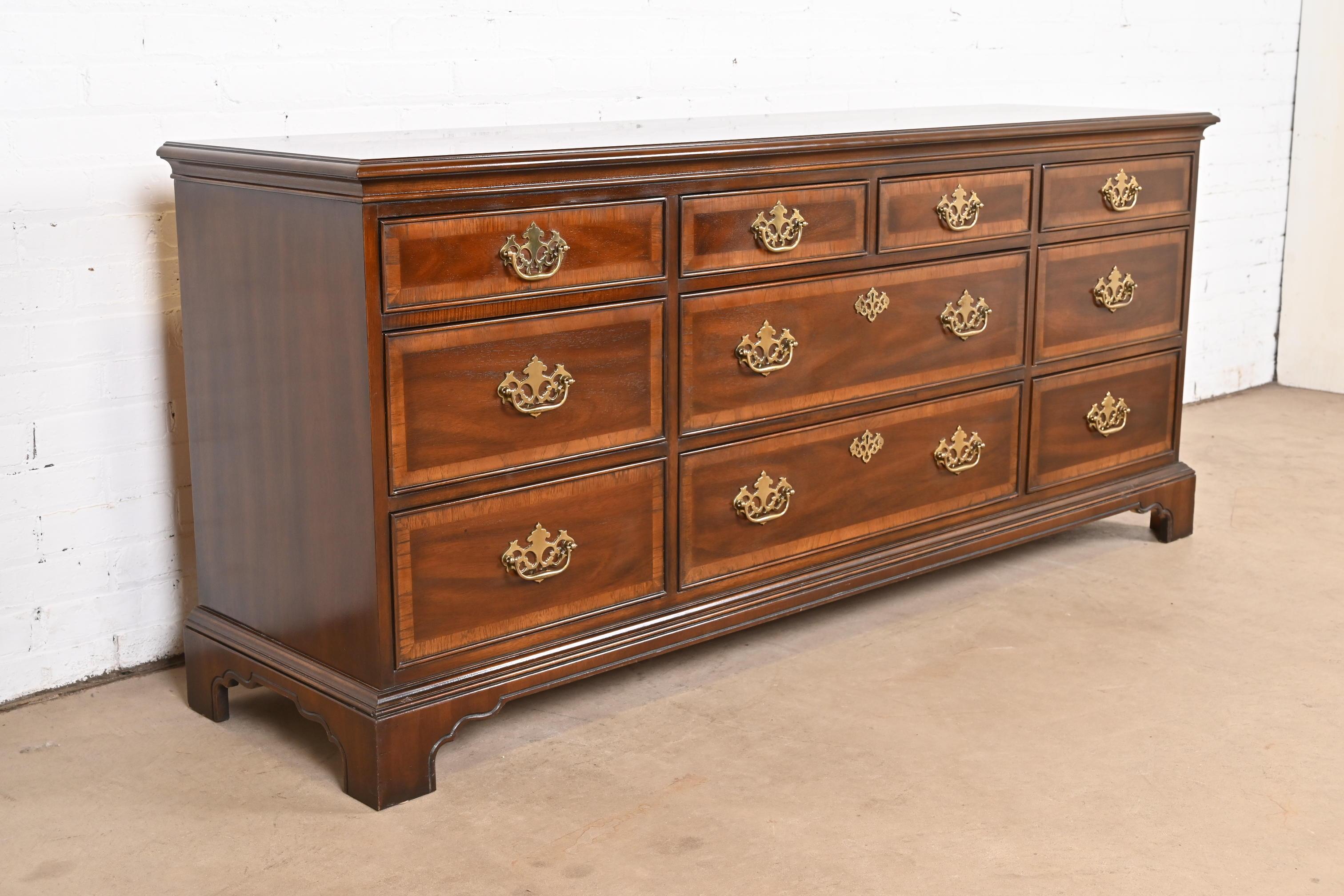 Drexel Heritage Chippendale Banded Mahogany Ten-Drawer Dresser or Credenza 1