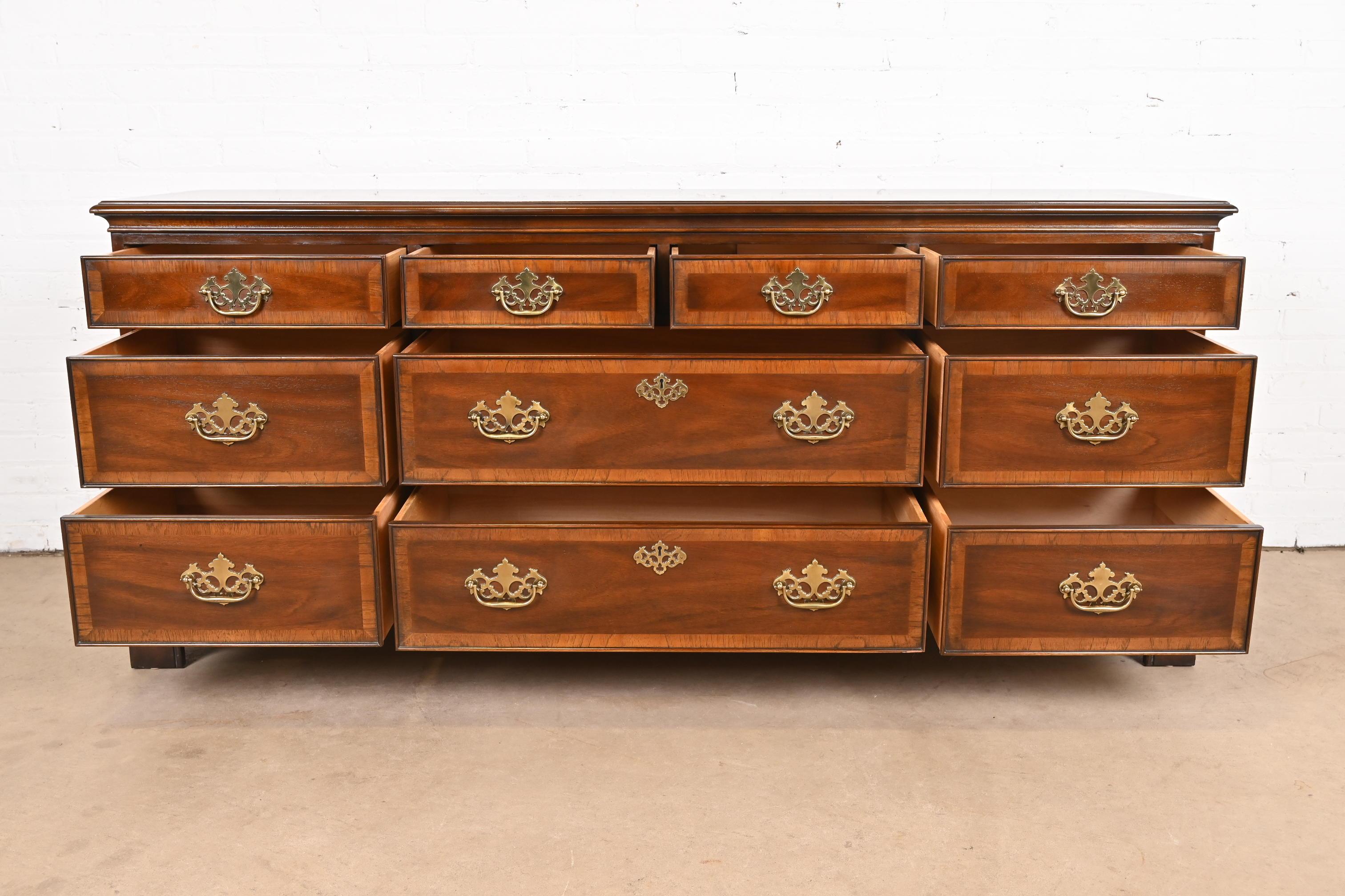 Drexel Heritage Chippendale Banded Mahogany Ten-Drawer Dresser or Credenza 3