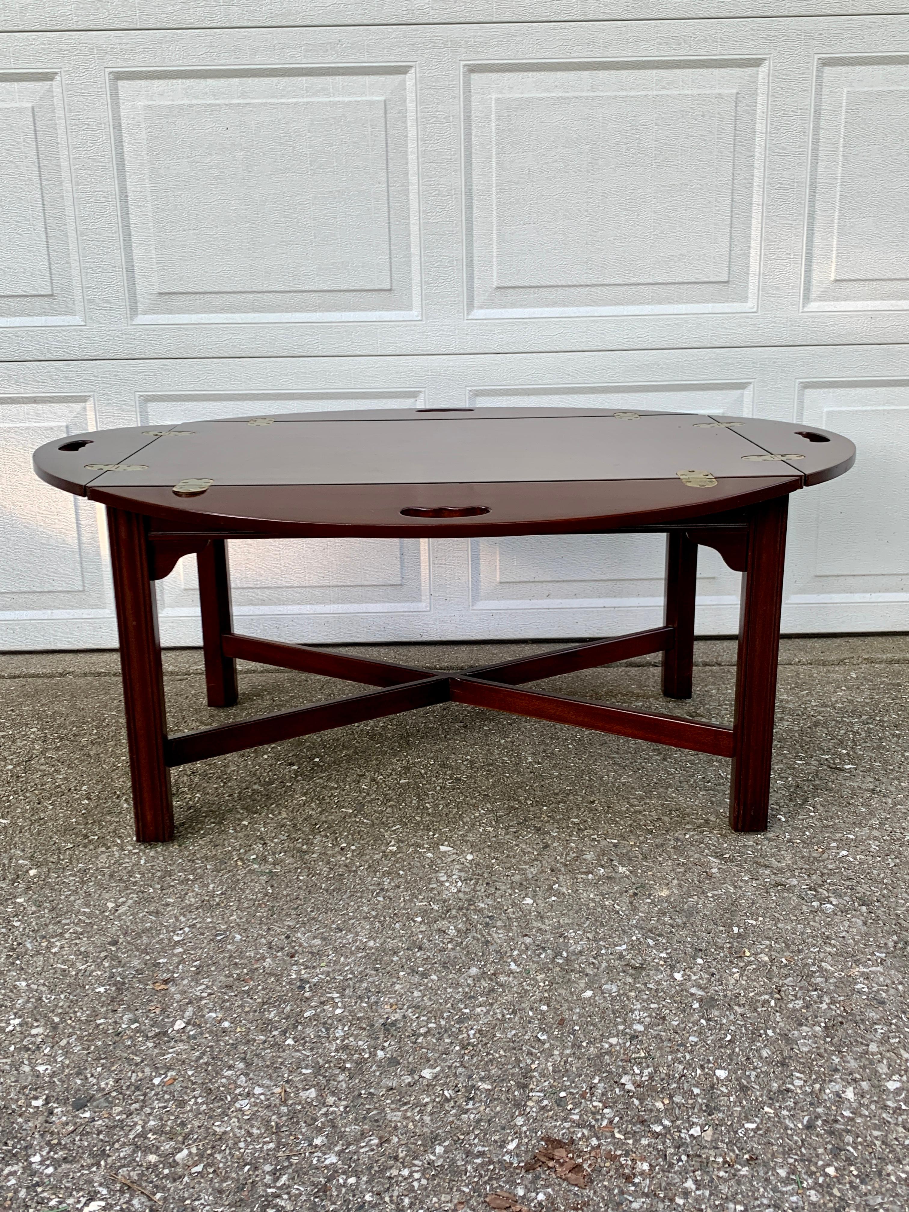 Brass Drexel Heritage Chippendale Carved Mahogany Butler’s Coffee Table