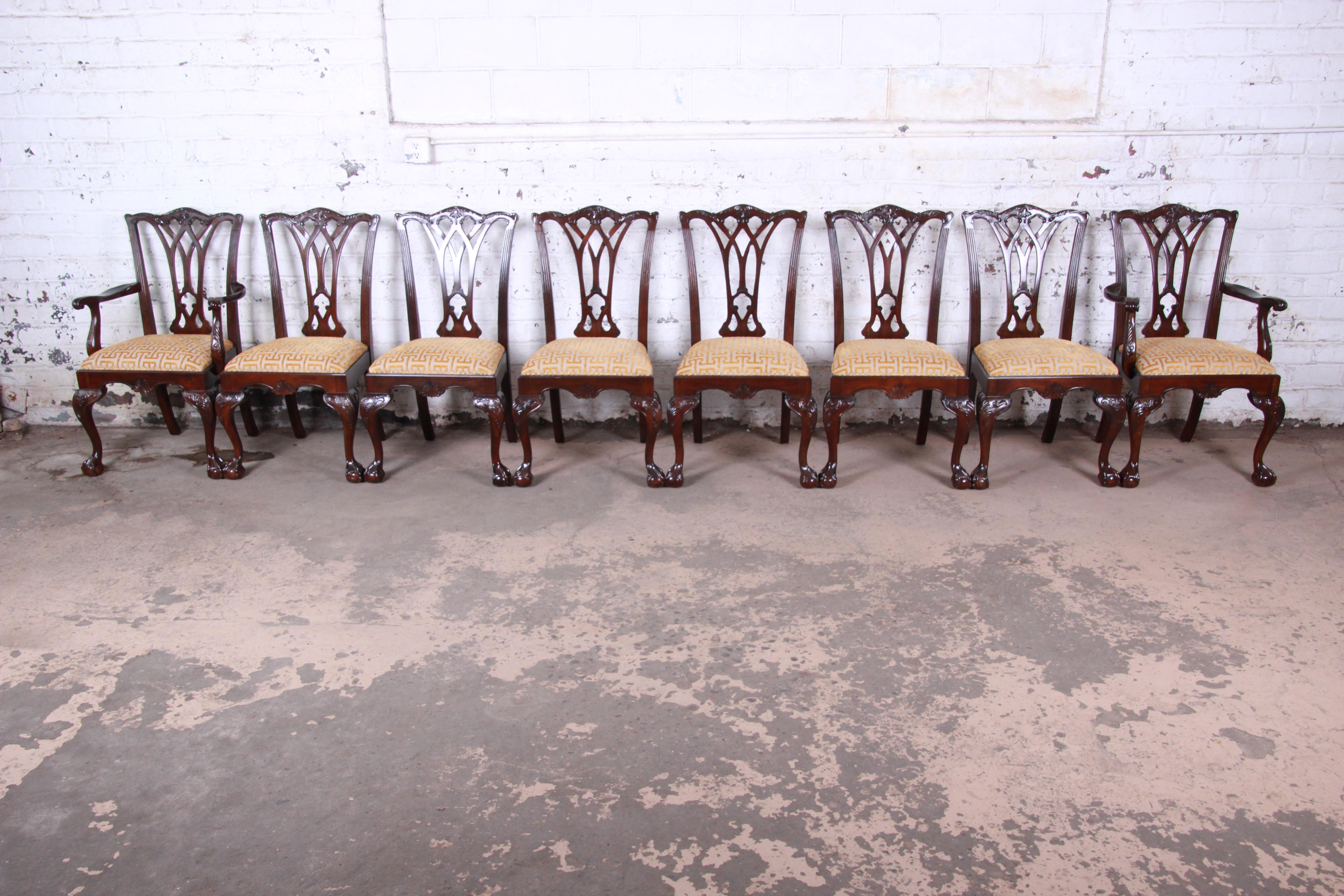 An exceptional set of eight Chippendale style carved mahogany dining chairs

By Drexel Heritage

Handmade in Indonesia, circa 1980s

Carved mahogany and gold velvet Greek key upholstery

Measures:
Side chairs 23