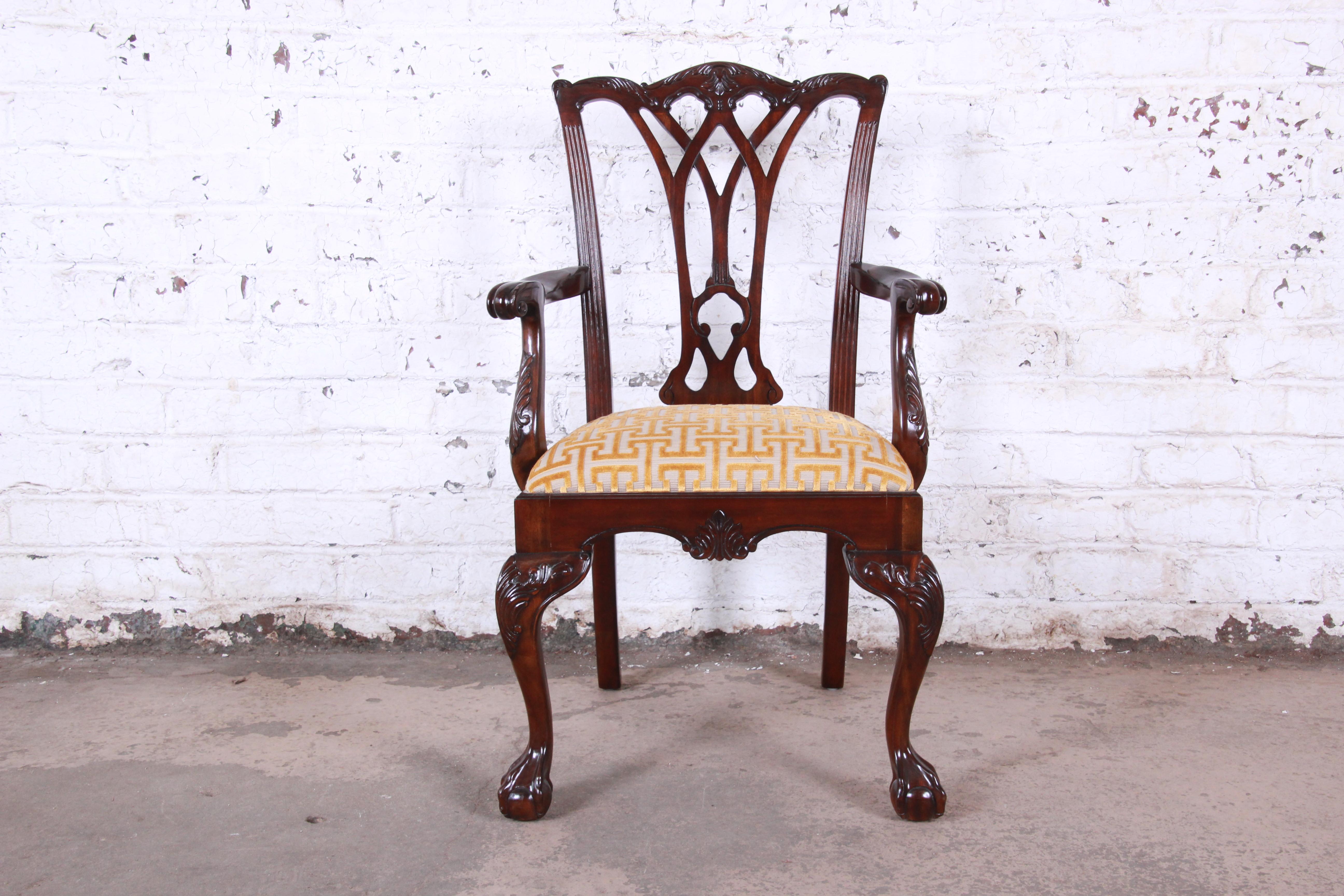 Drexel Heritage Chippendale Carved Mahogany Dining Chairs, Set of Eight In Good Condition In South Bend, IN