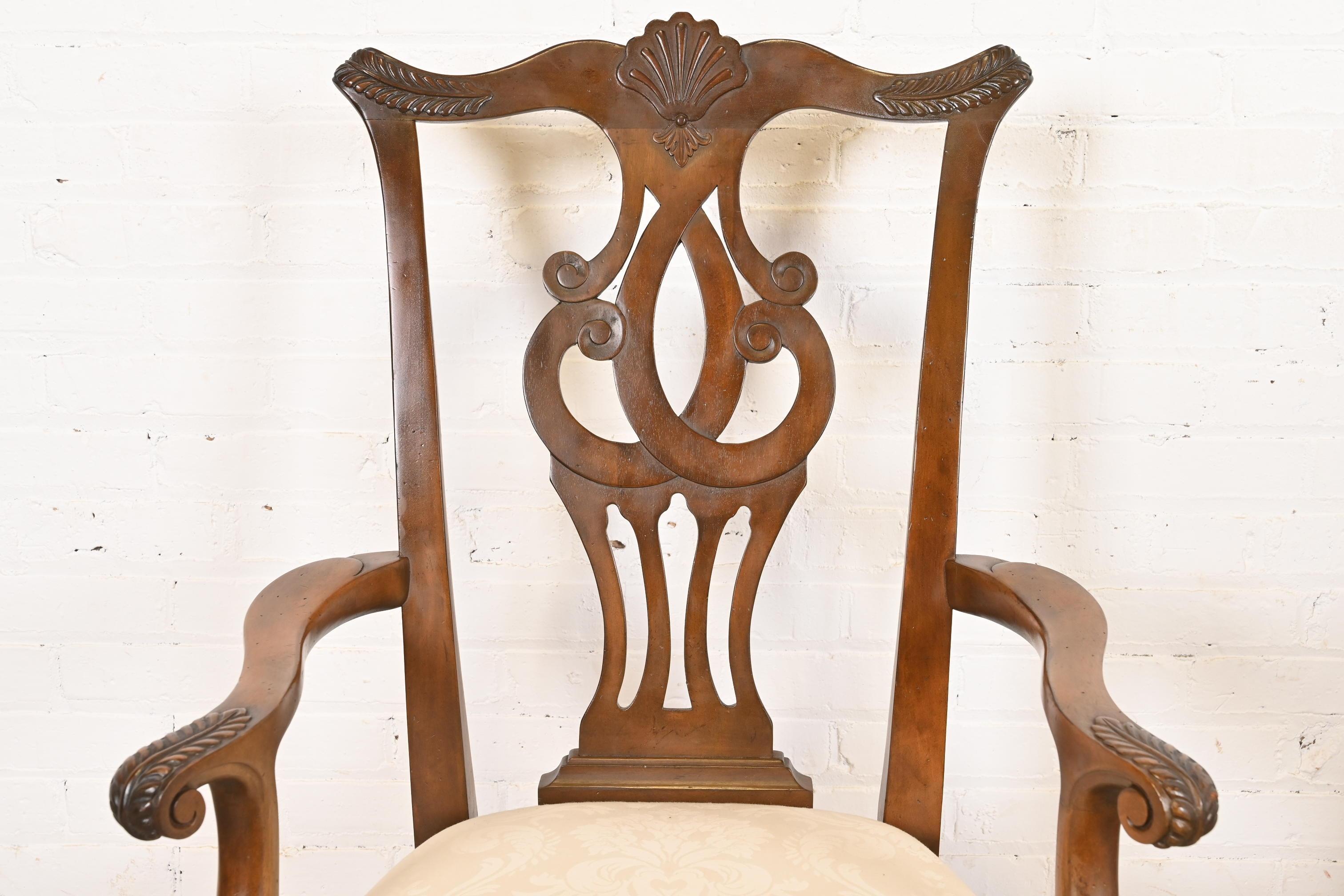 Drexel Heritage Chippendale geschnitzt Mahagoni Esszimmerstühle, Satz von sechs im Angebot 2