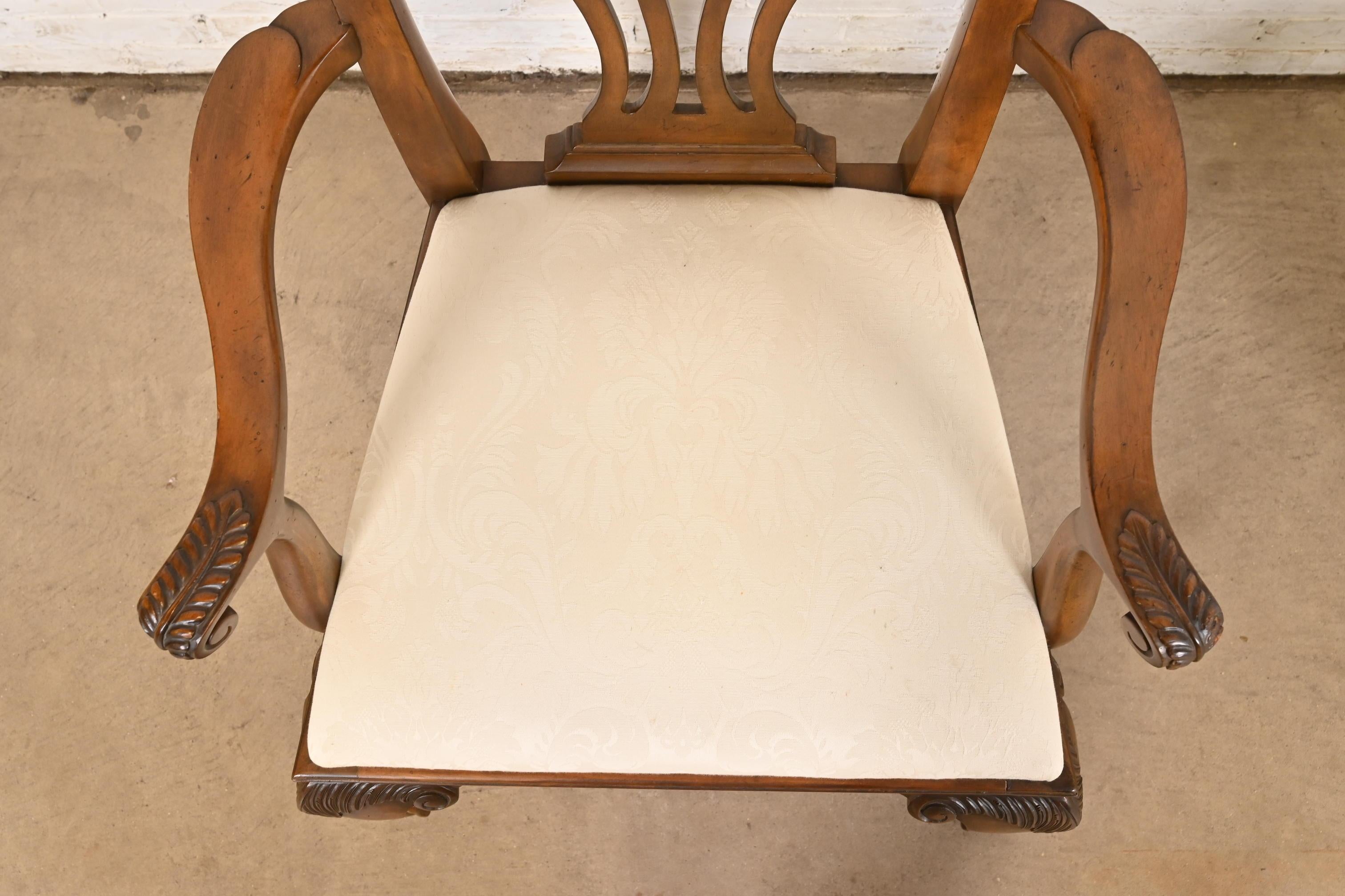 Drexel Heritage Chippendale geschnitzt Mahagoni Esszimmerstühle, Satz von sechs im Angebot 3