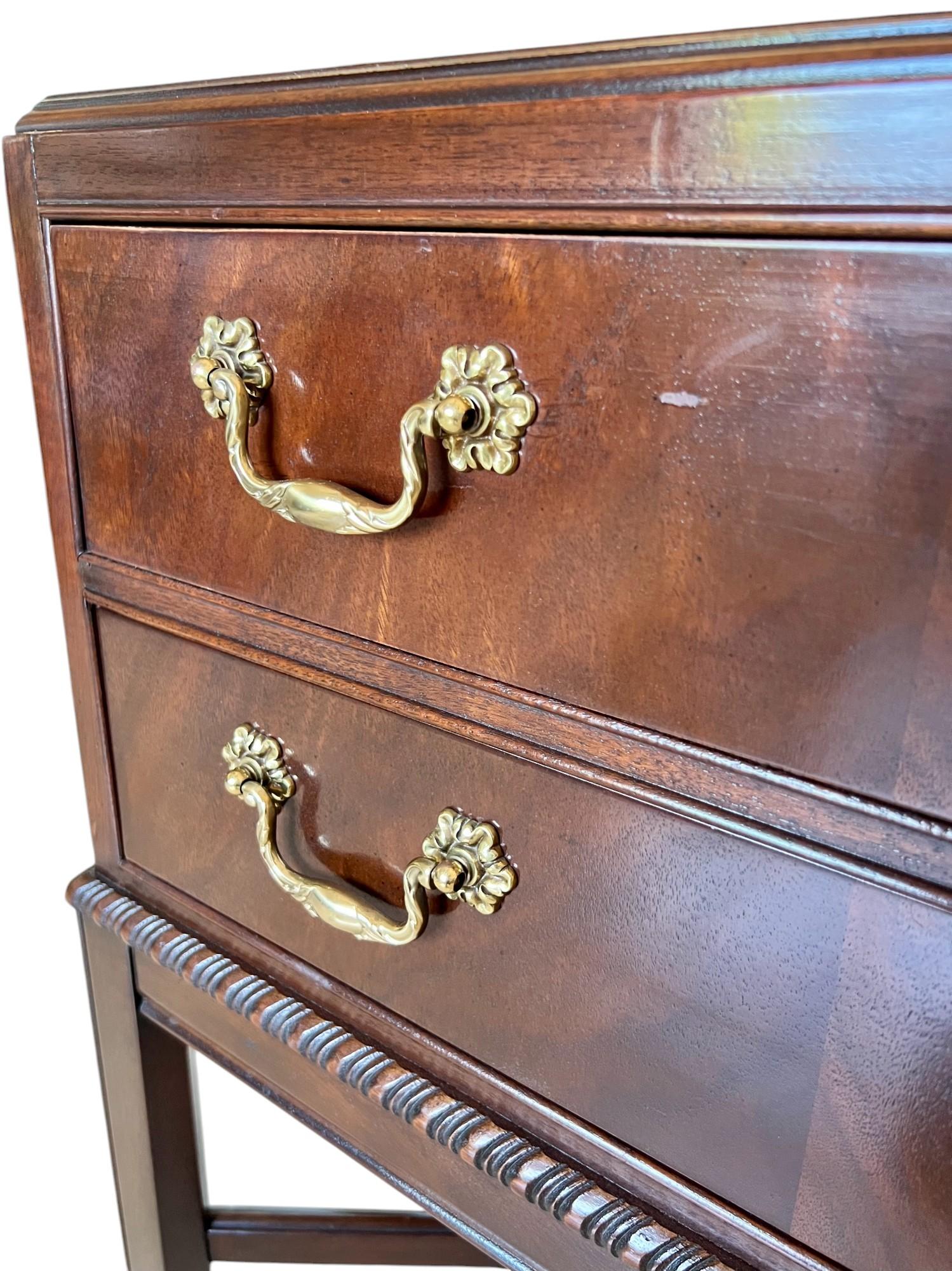 Drexel Heritage Chippendale Mahogany Nightstands, a Pair 2