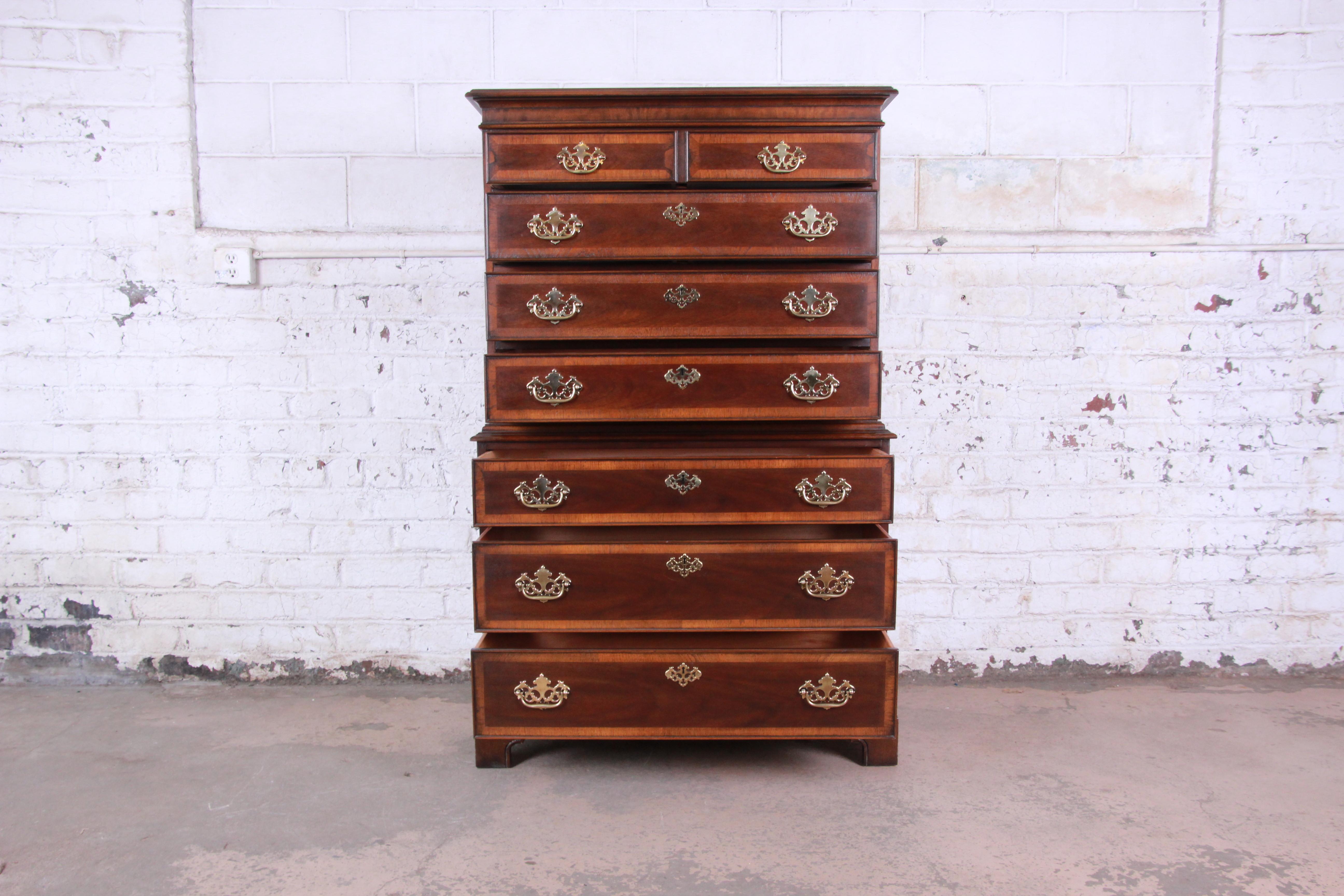 Drexel Heritage Chippendale Style Banded Mahogany Highboy Dresser In Good Condition In South Bend, IN