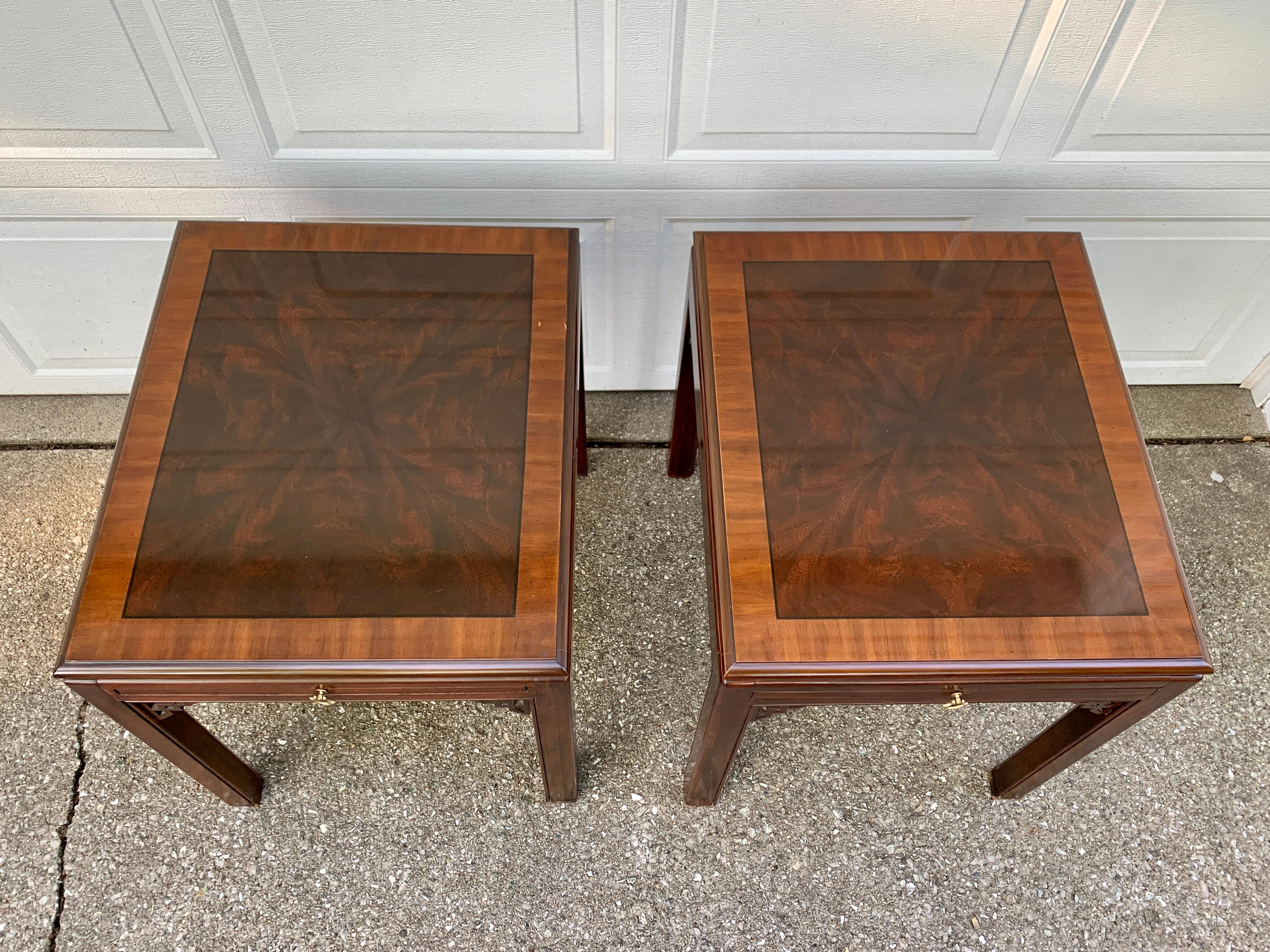 Drexel Heritage English Chippendale Banded Mahogany Side Tables, Pair For Sale 2