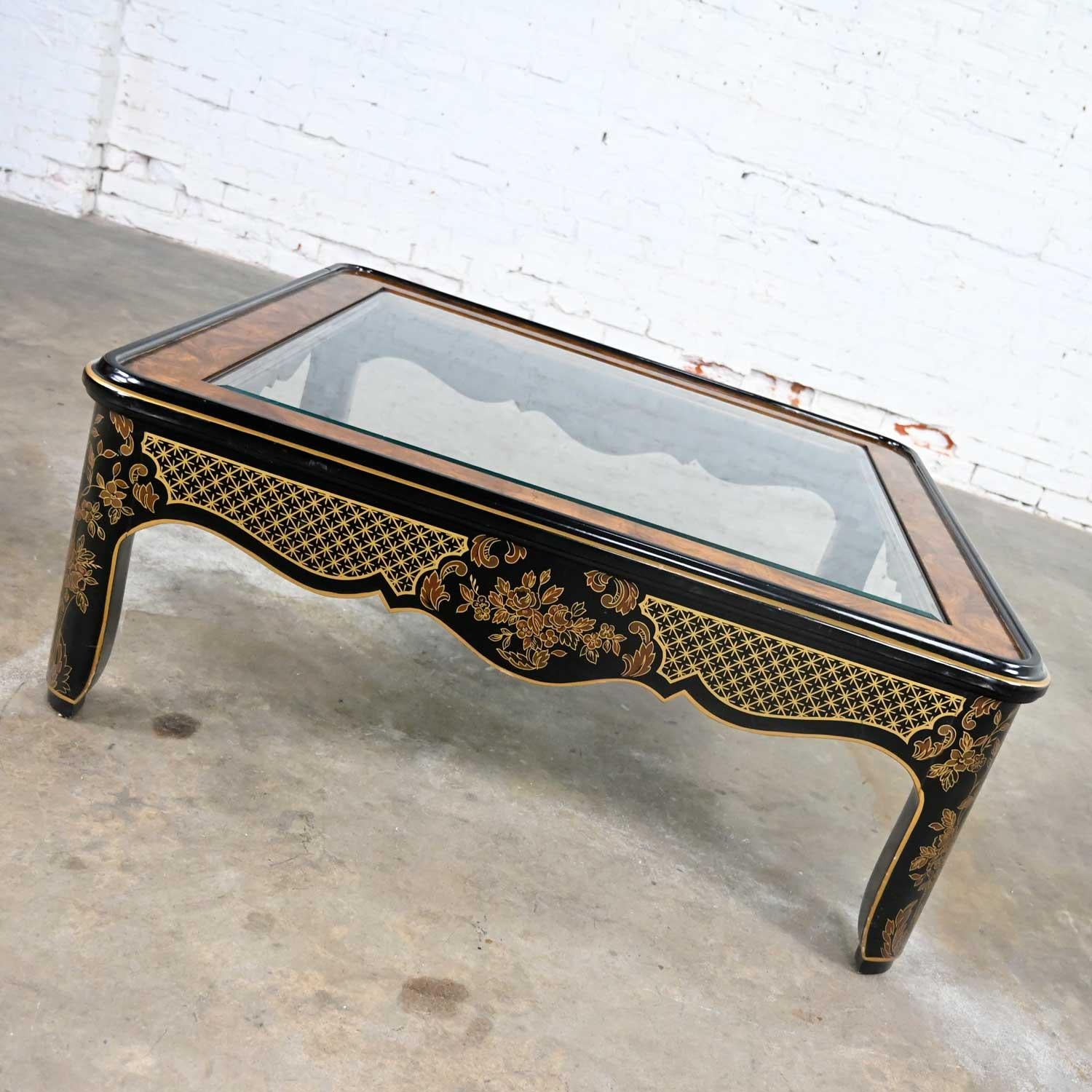 Drexel Heritage ET Cetera Collection Chinoiserie Table basse en loupe et or noir en vente 4