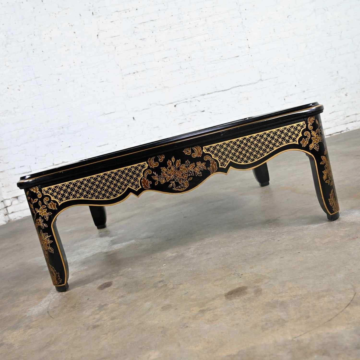 Chinoiseries Drexel Heritage ET Cetera Collection Chinoiserie Table basse en loupe et or noir en vente