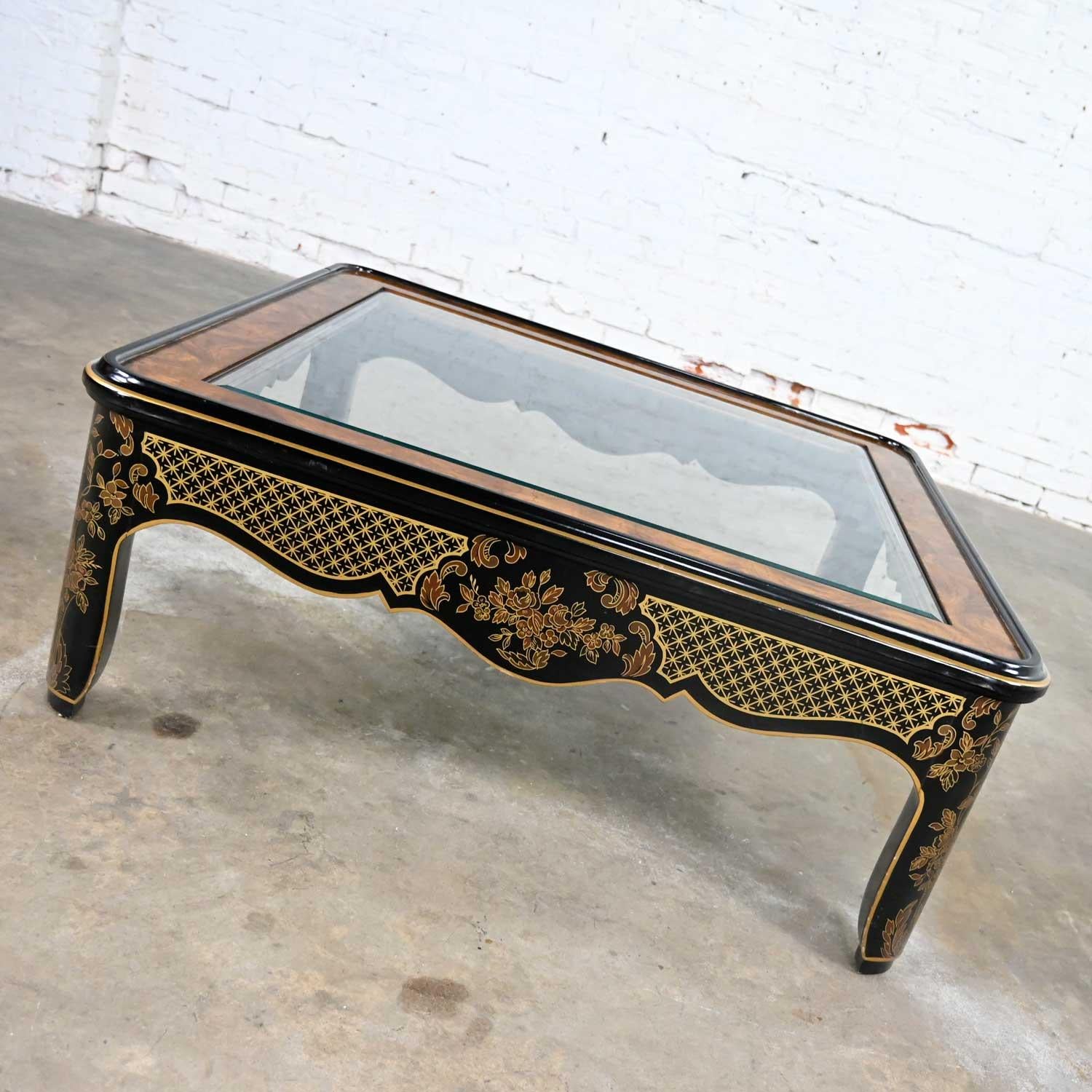 Américain Drexel Heritage ET Cetera Collection Chinoiserie Table basse en loupe d'or noire en vente